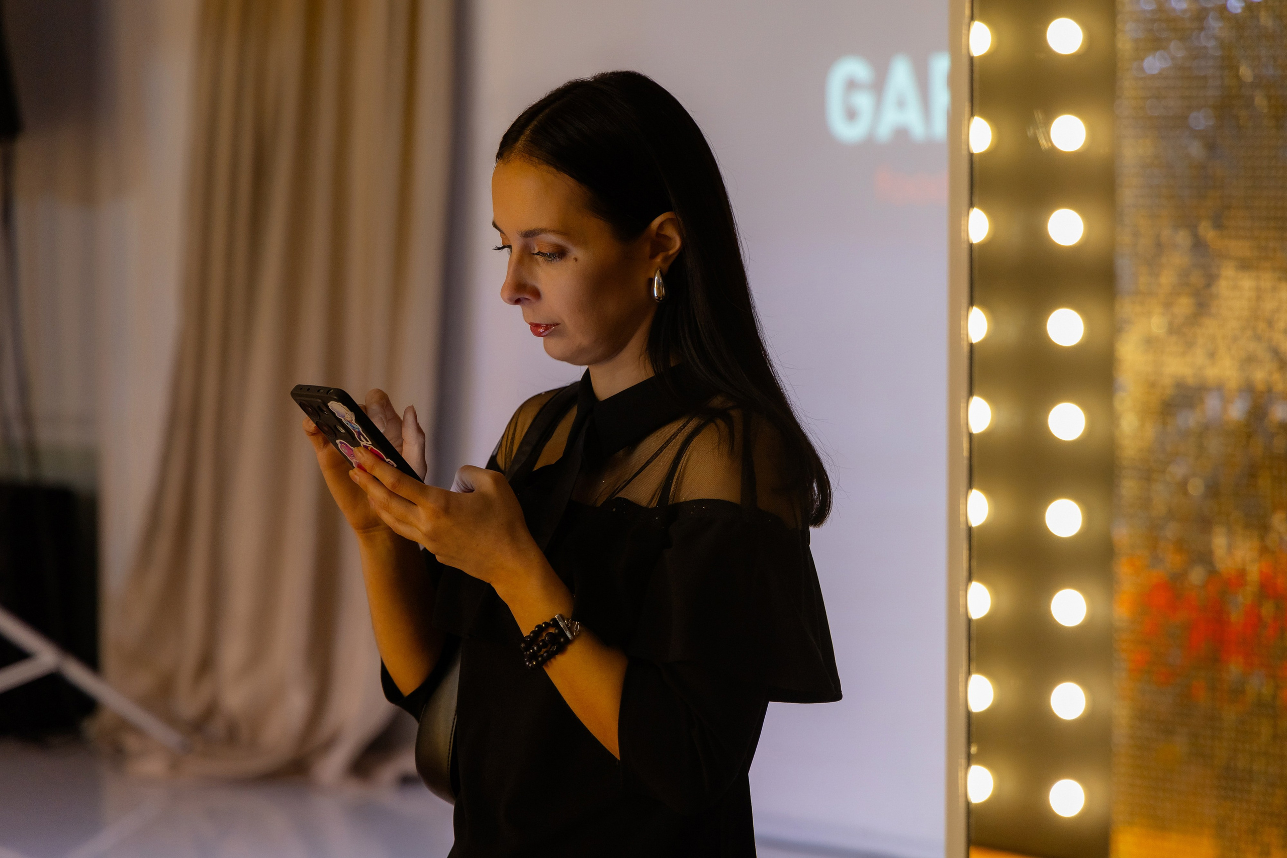 Корпоративная фотосъемка для кафе GARAGE | Новый год 2025 | Минск. Свадебный фотограф в Минске/Беларуси Сергей Спиридонов