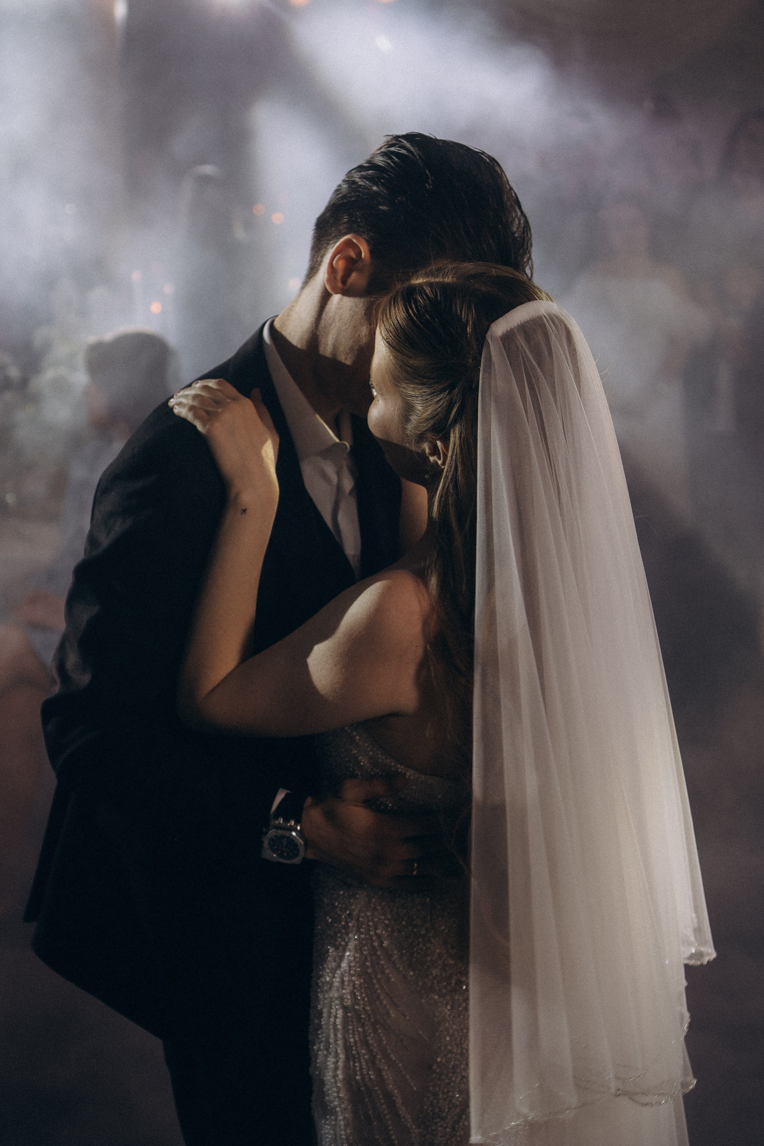 СВАДЕБНАЯ СЬЕМКА СБОРОВ В ОТЕЛЕ И ВЫЕЗД НА ЦЕРЕМОНИЮ (СНЯТО В СИБИРЕ В НИЖНЕВАРТОВСКЕ). Профессиональный фотограф, Санкт-Петербург — Виктория Богомолова