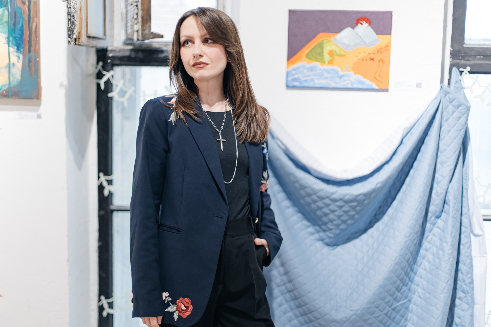 IZZI ROOM | Открытие выставки | май 2025. Репортажный фотограф в Санкт-Петербурге СПБ Алиса Ческидова на ваше мероприятие