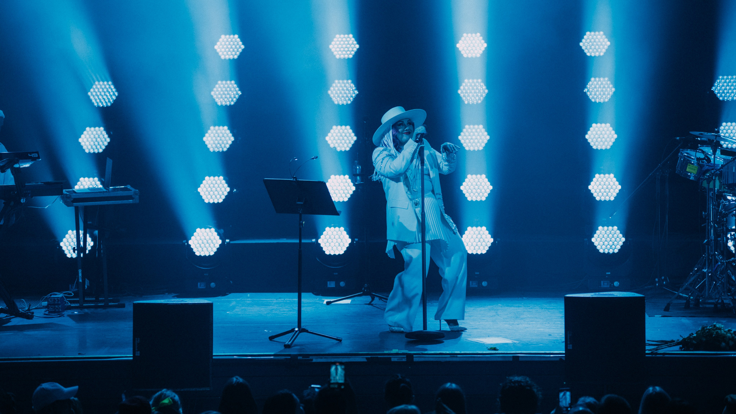 EVA POLNA. FASHION PHOTOGRAPHER