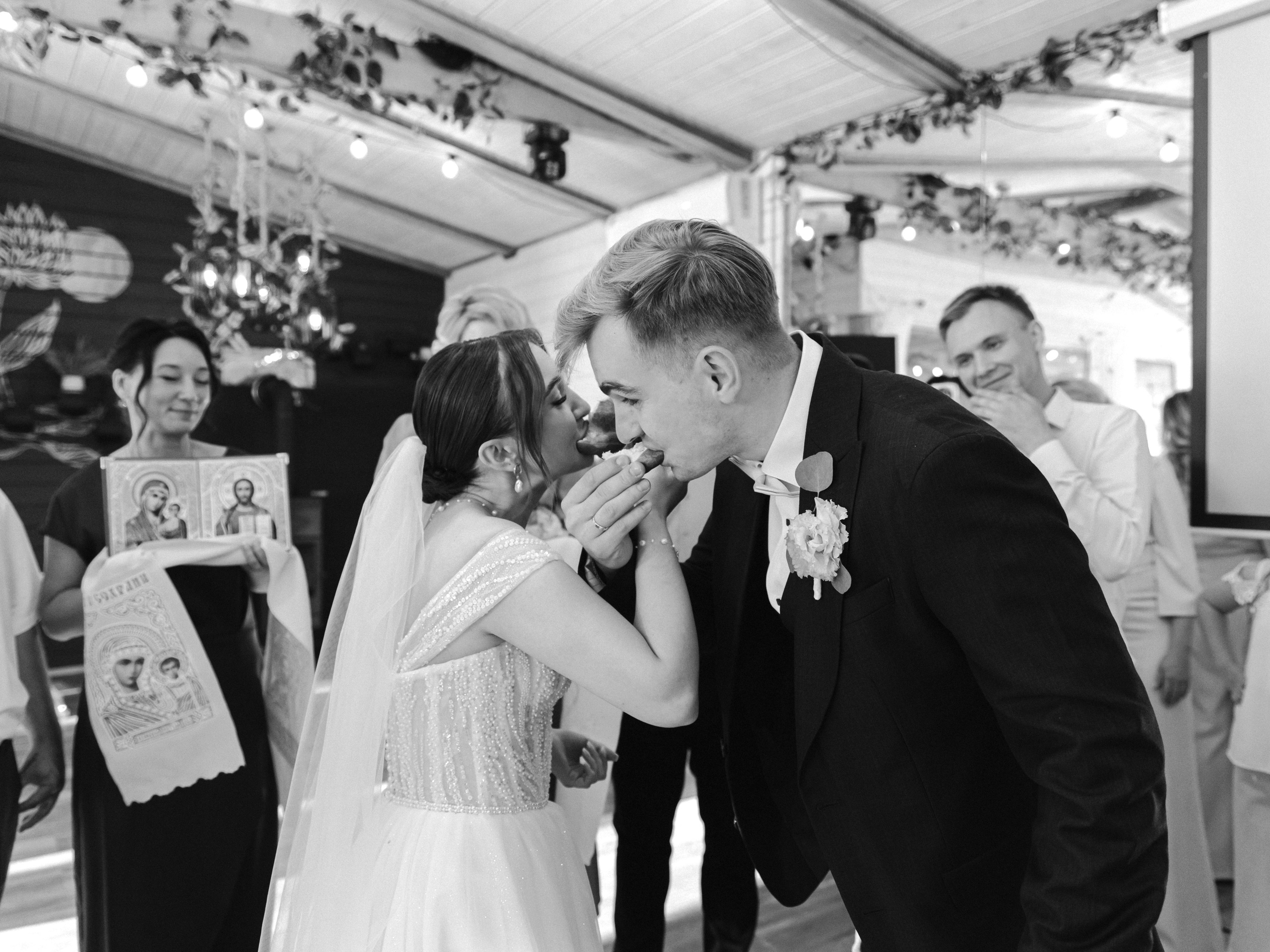 Выездная регистрация в Любогорье. Фотограф СПБ Засорина Юлия