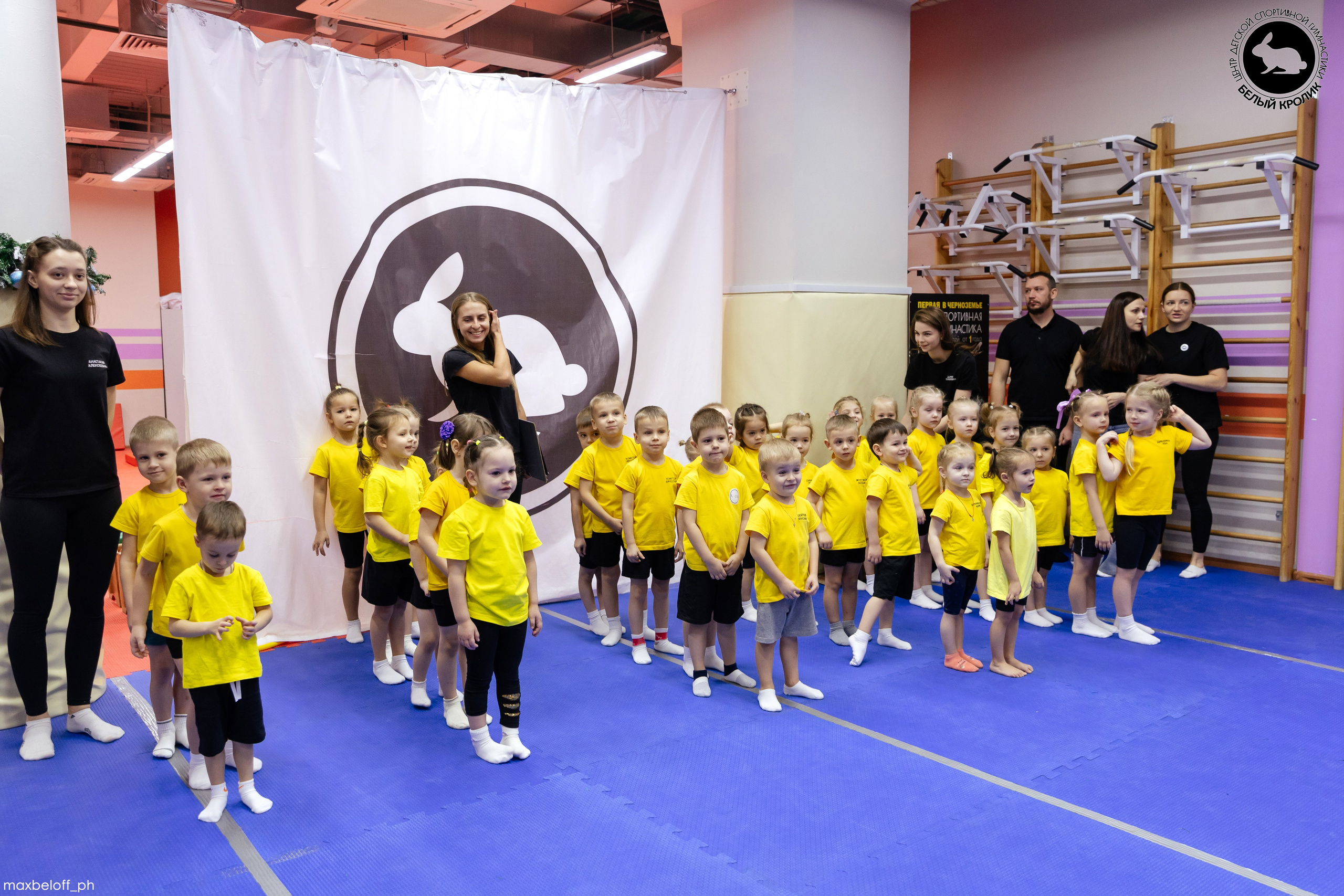 Белый кролик. Соревнования. Семейный фотограф — Макс Белогрудов