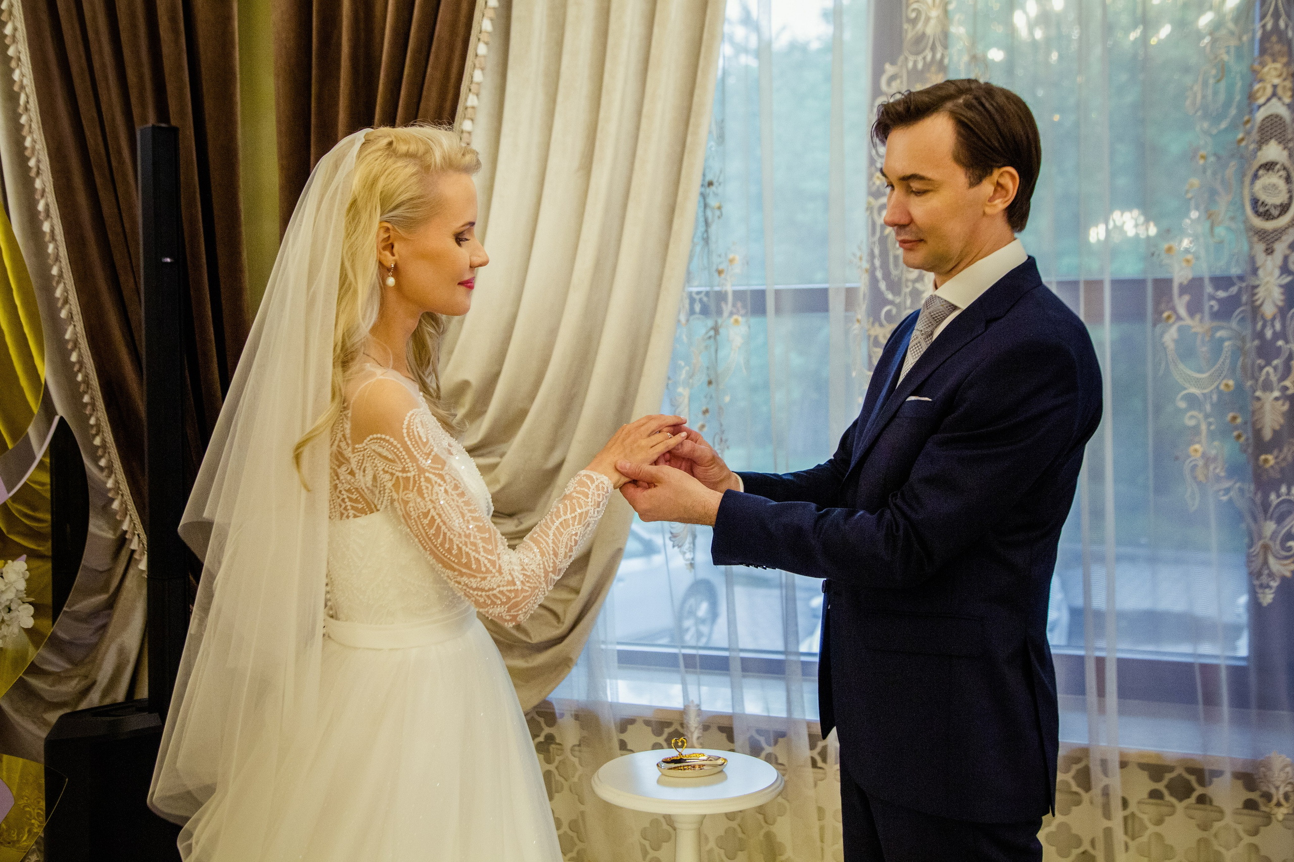 Свадебная фотосессия на ВДНХ. Свадебный и семейный фотограф в Москве и Подмосковье Лариса Козлова