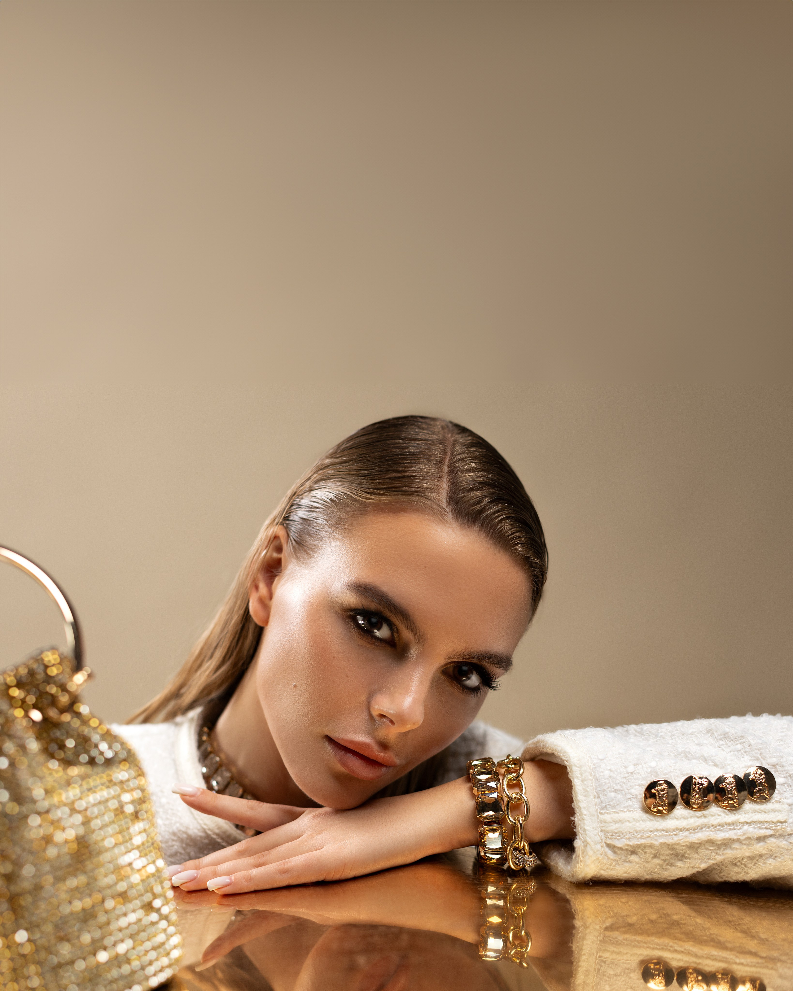 Фэшин съемка в студии -стильная фотосессия. Портретный Студийный и уличный фотограф Москва. Индивидуальные, Семейные, Беременность, Будуар, Каталог, контент съемки для блога и бизнеса