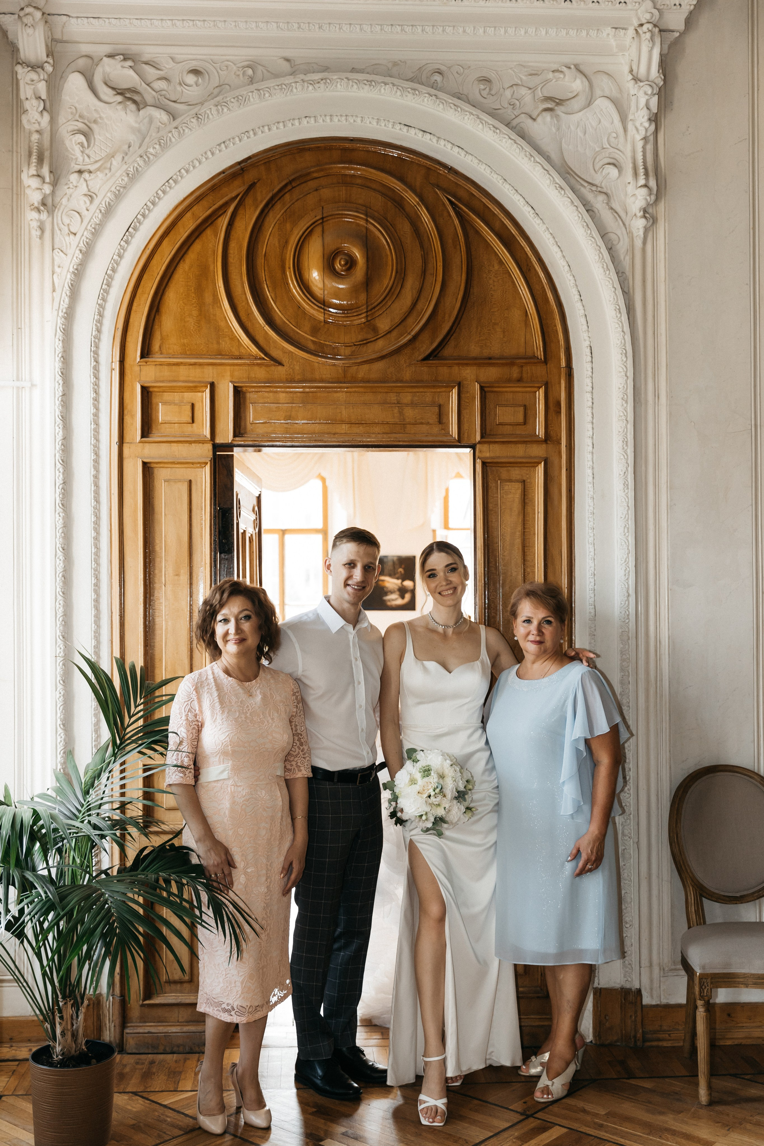 Свадебная фотосессия в Библиотеке имени Пушкина