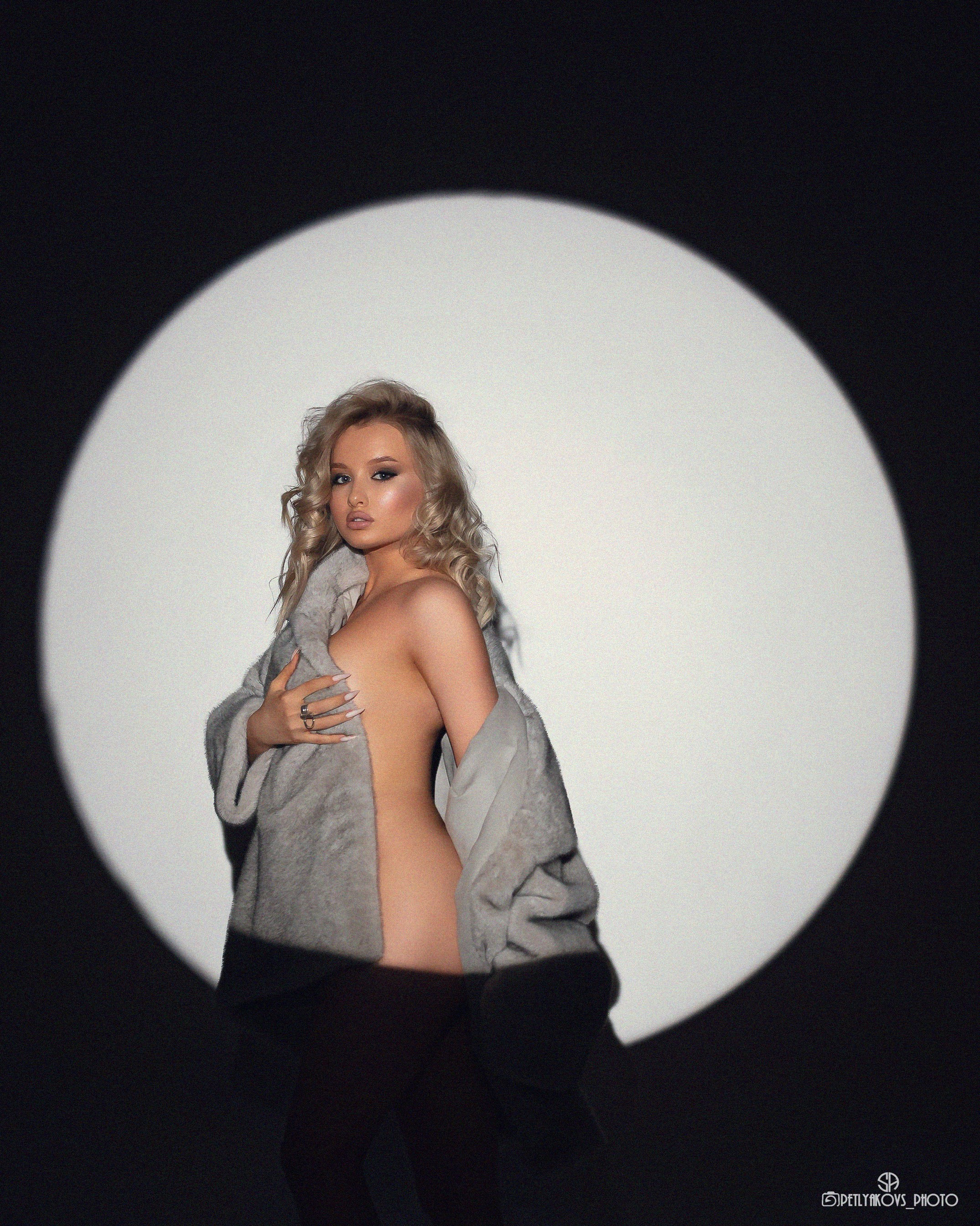 Ню фотосессия Gpoint