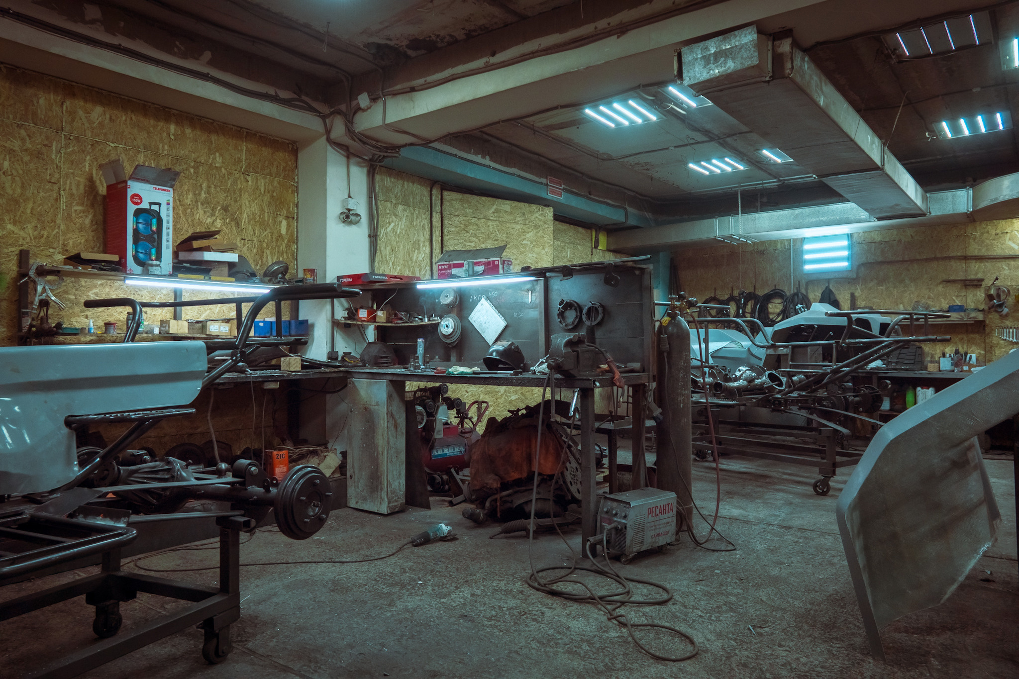 Фотограф Сергей Коршунов / Съёмка производств. Фотограф в Москве Сергей Коршунов