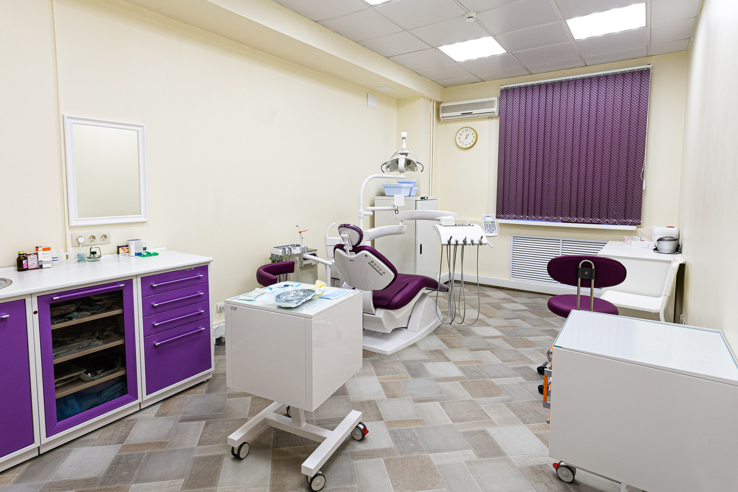 Стоматологическая клиника. Видеограф Добромыслов