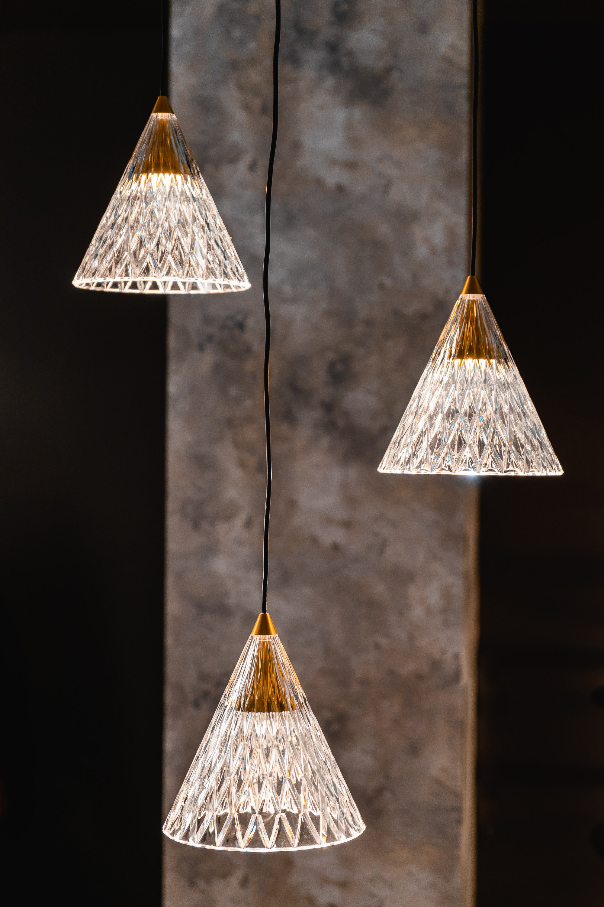 Производство светильников. Видеограф Добромыслов