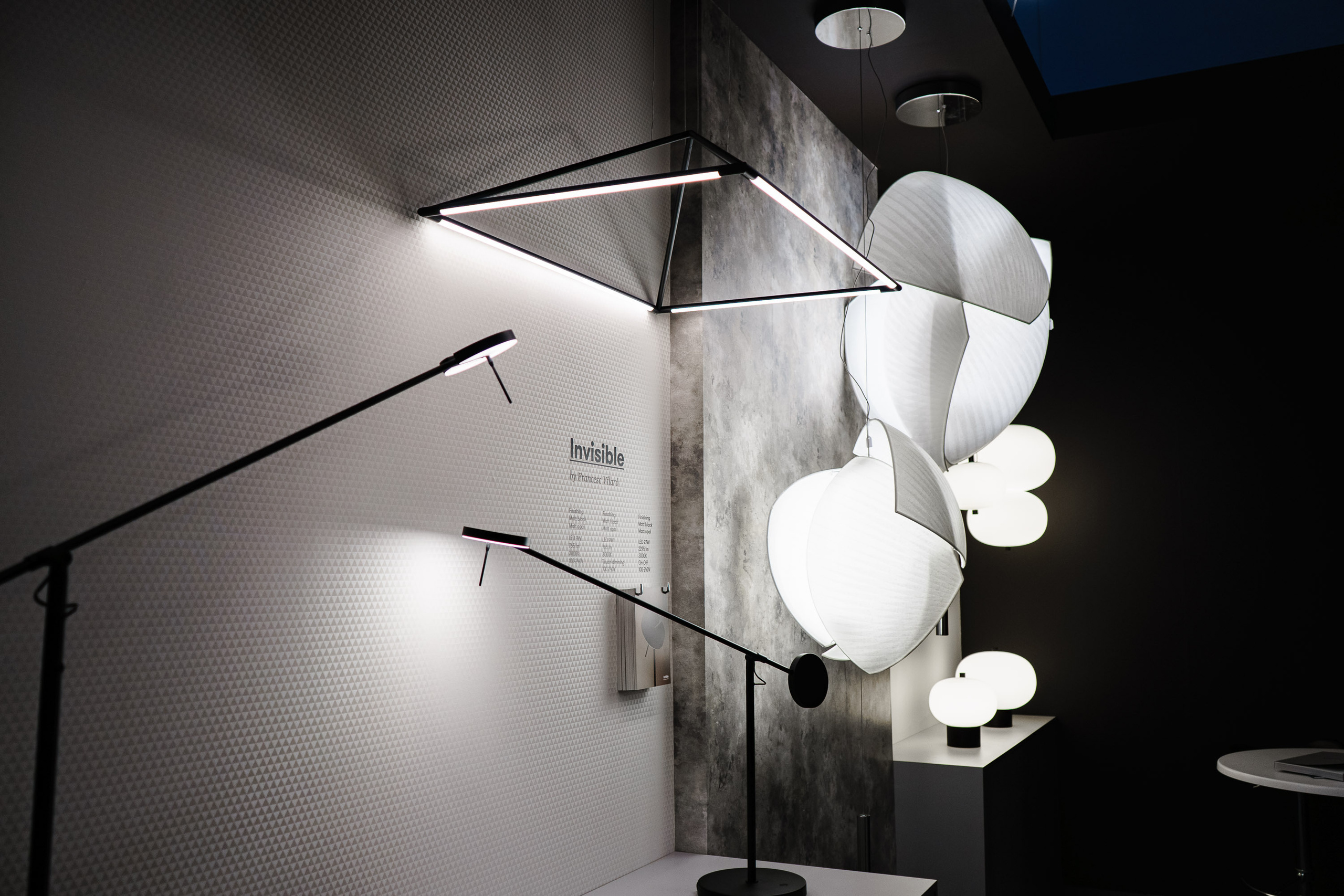 Производство светильников. Видеограф Добромыслов