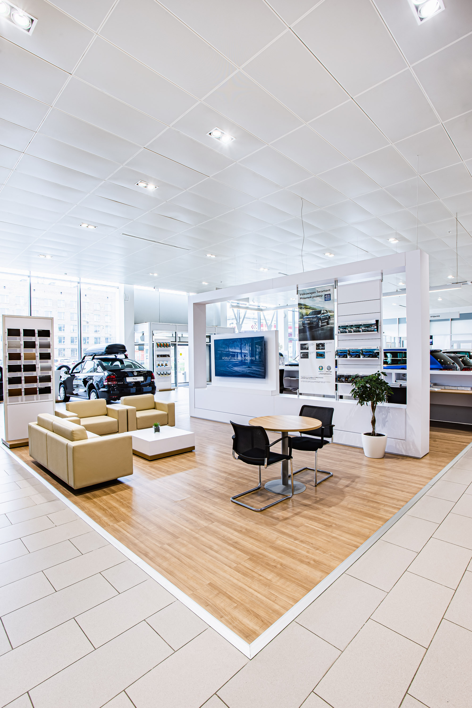 Салон VolksWagen. Видеограф Добромыслов