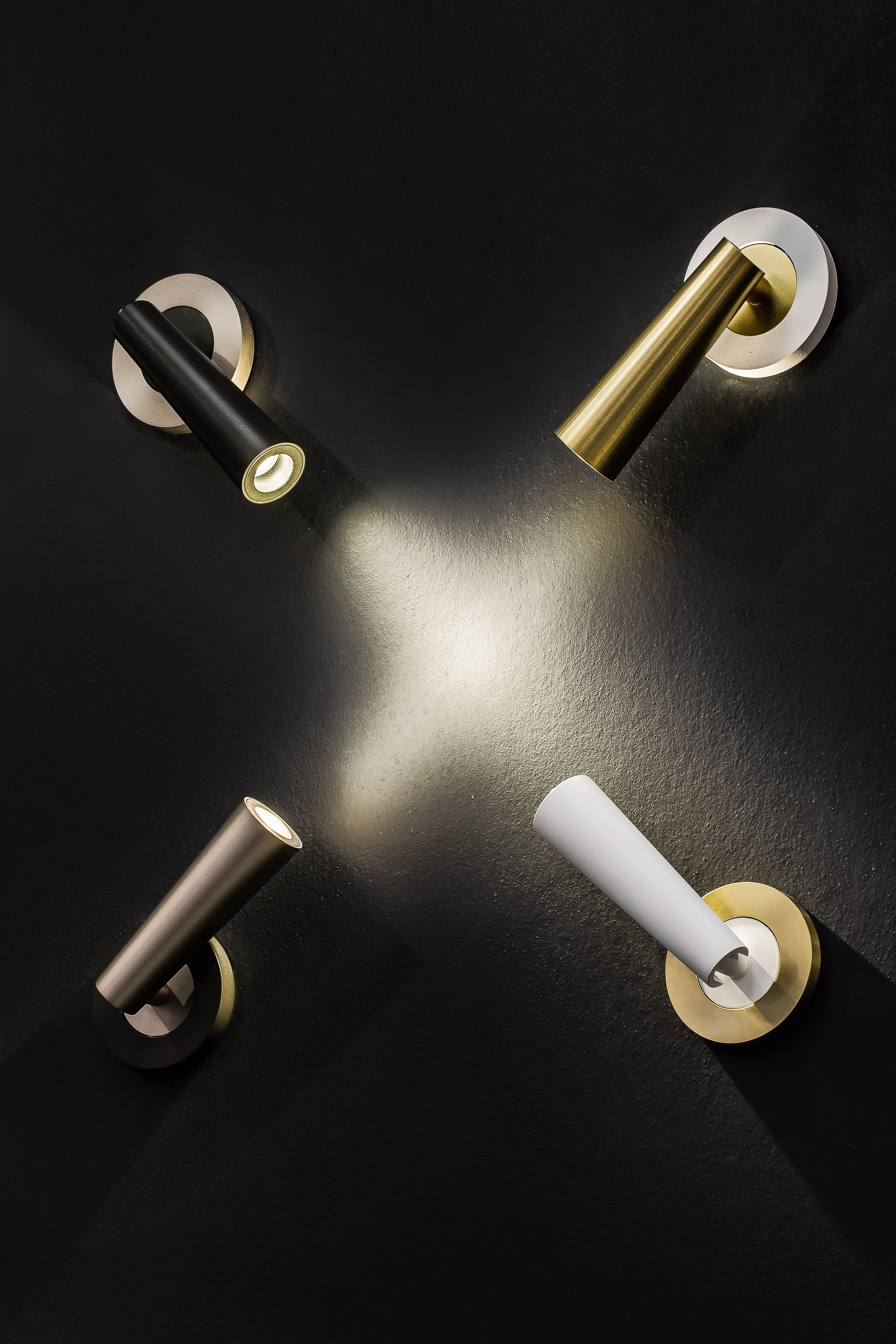 Магазин люстр и светильников испанского бренда. Видеограф Добромыслов