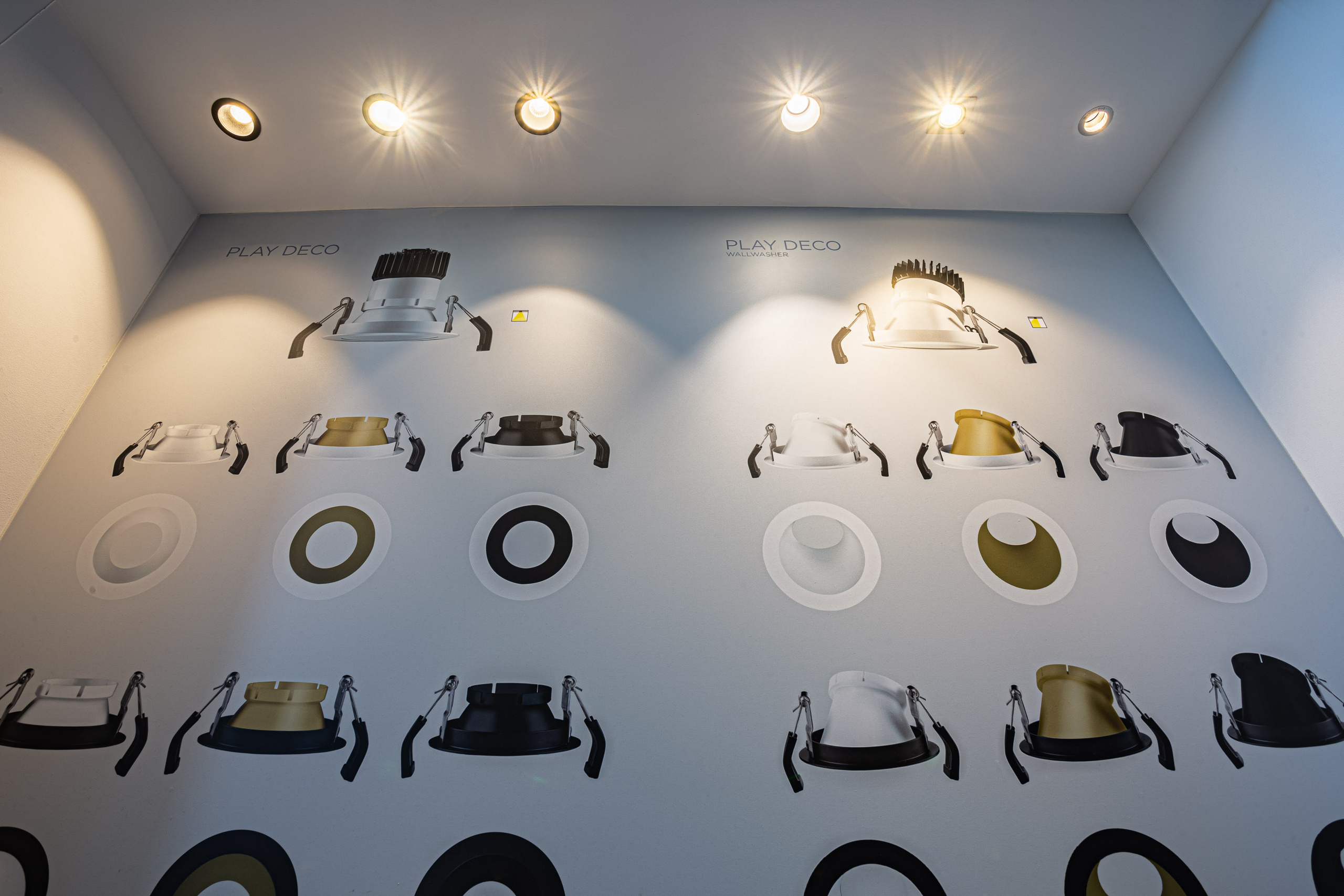 Магазин люстр и светильников испанского бренда. Видеограф Добромыслов