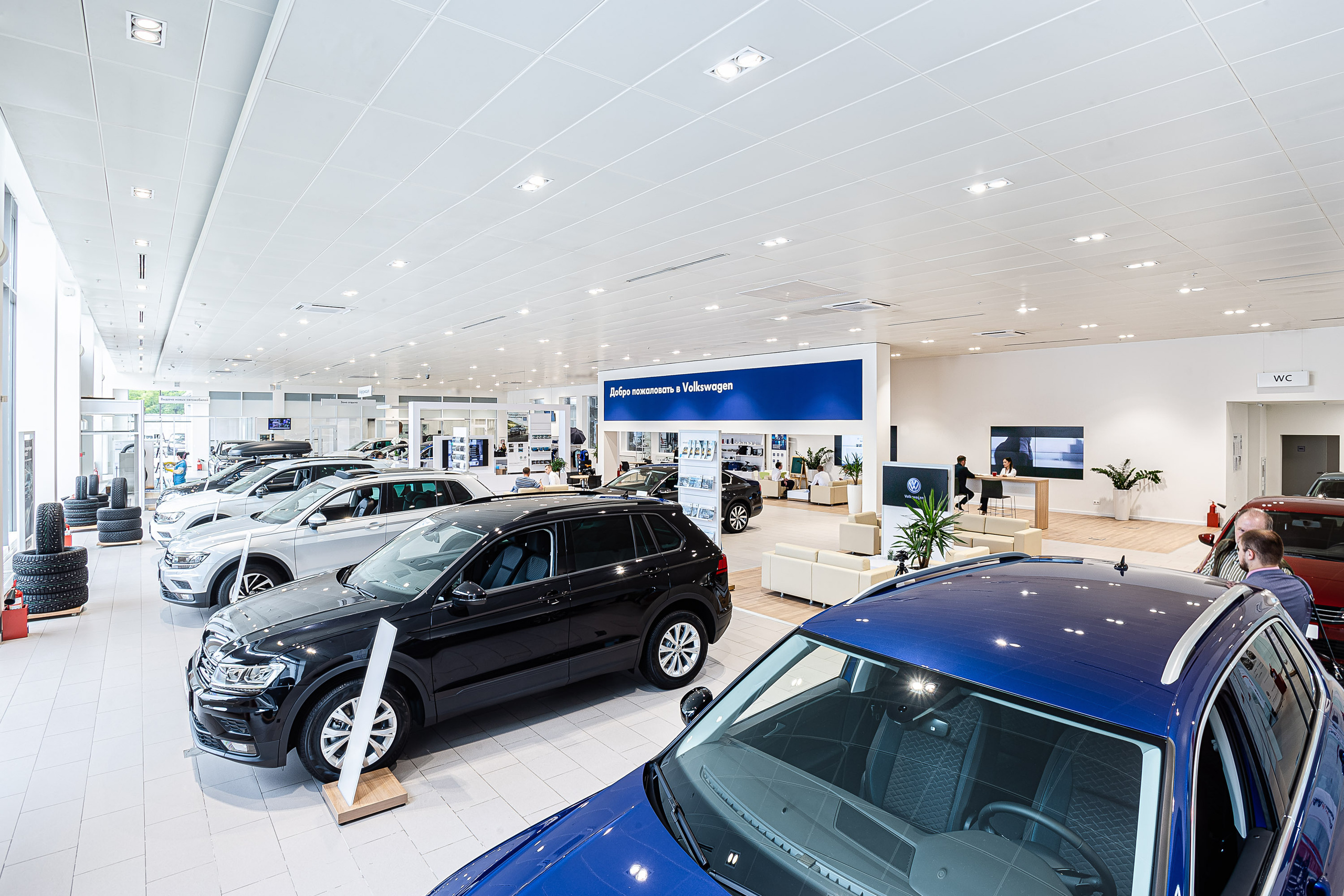 Салон VolksWagen. Видеограф Добромыслов