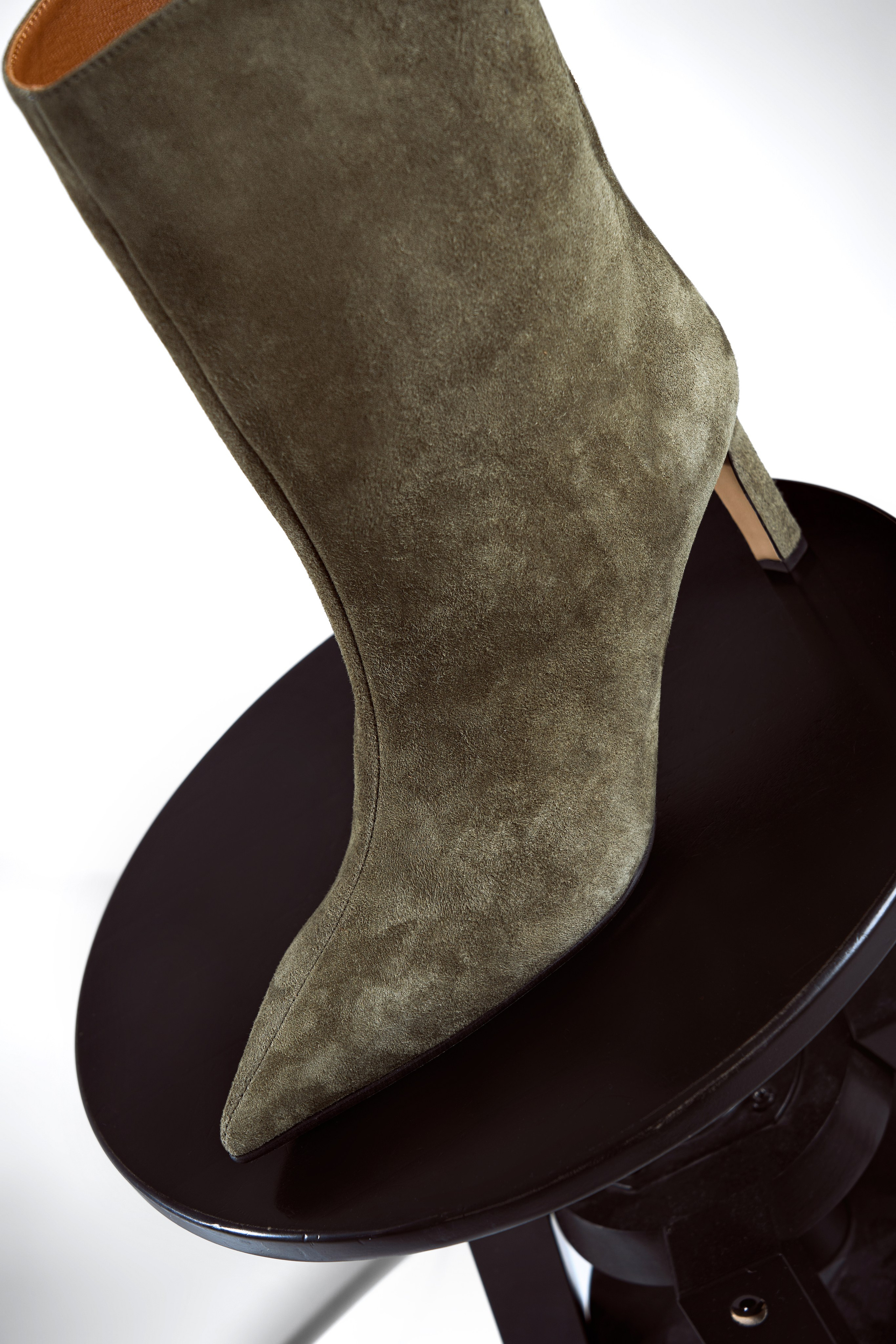 Amalie shoes. Retoucher