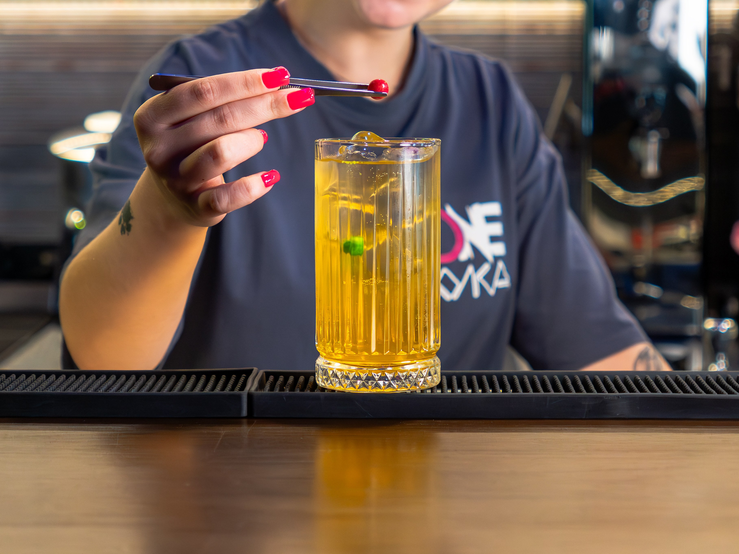 Фотографии заведения One Hookah. JOHNNY SOLOVEV VISION