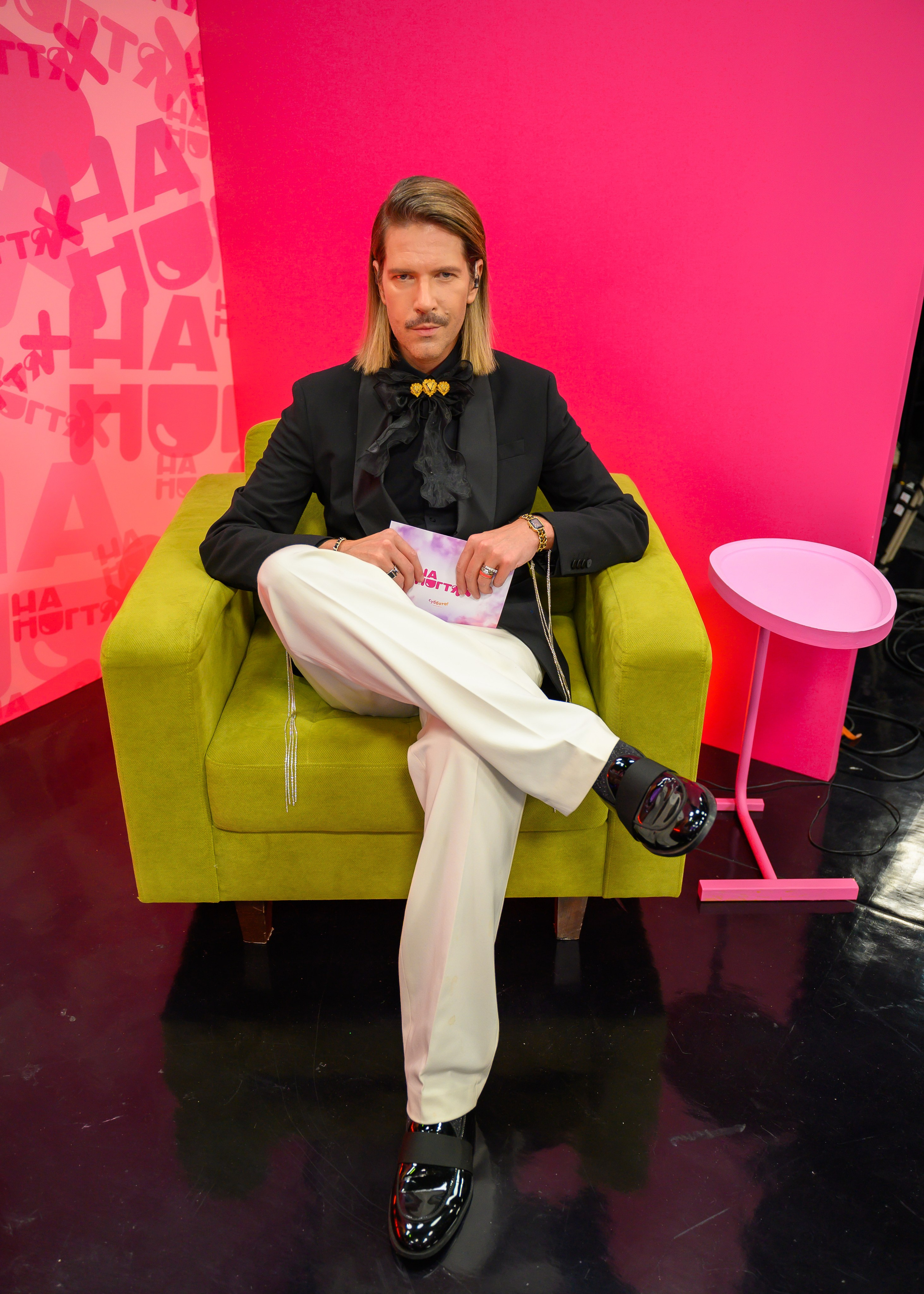 шоу на Ногтях, Даня Грачев, стилист Даниил Грачев, маникюр, 4 hands, телеканал Суббота