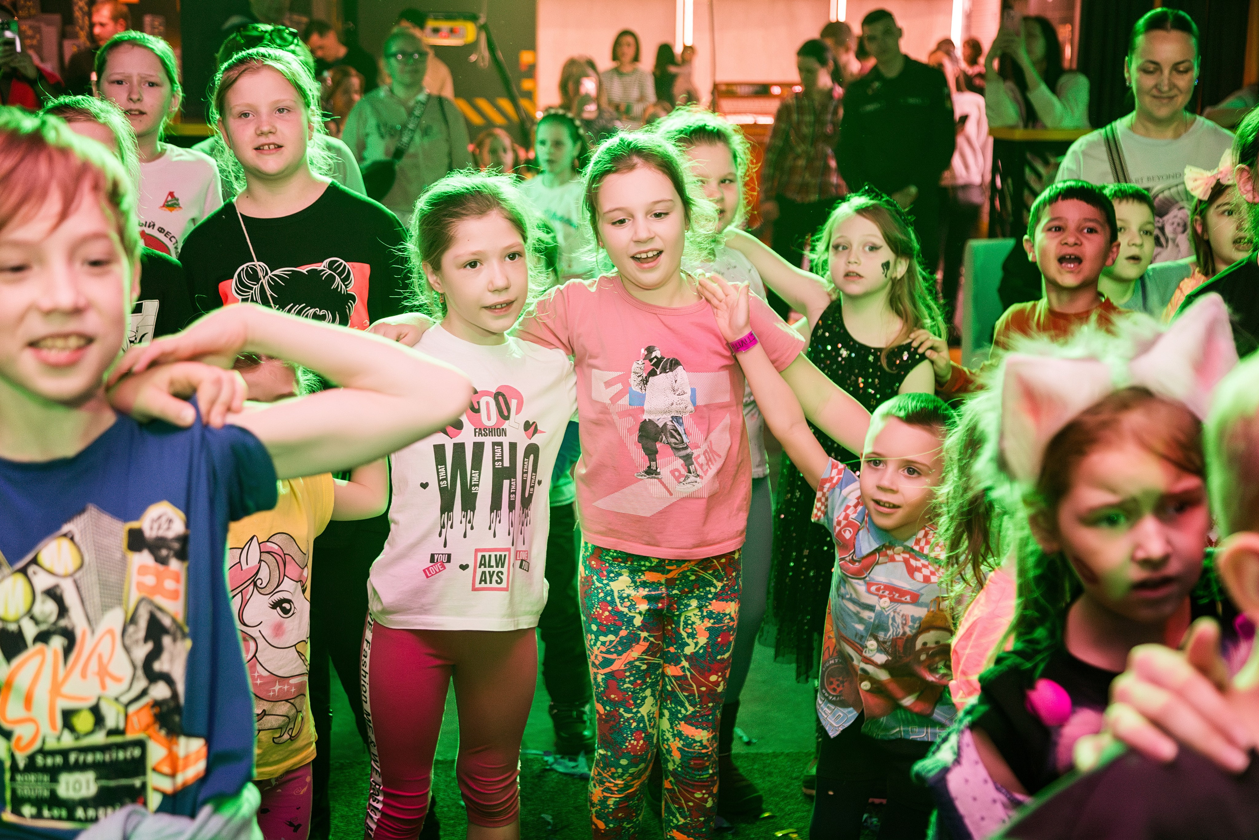 Арлекину 18 лет. Детский фотограф видеограф в Хабаровске Михаил Орлов