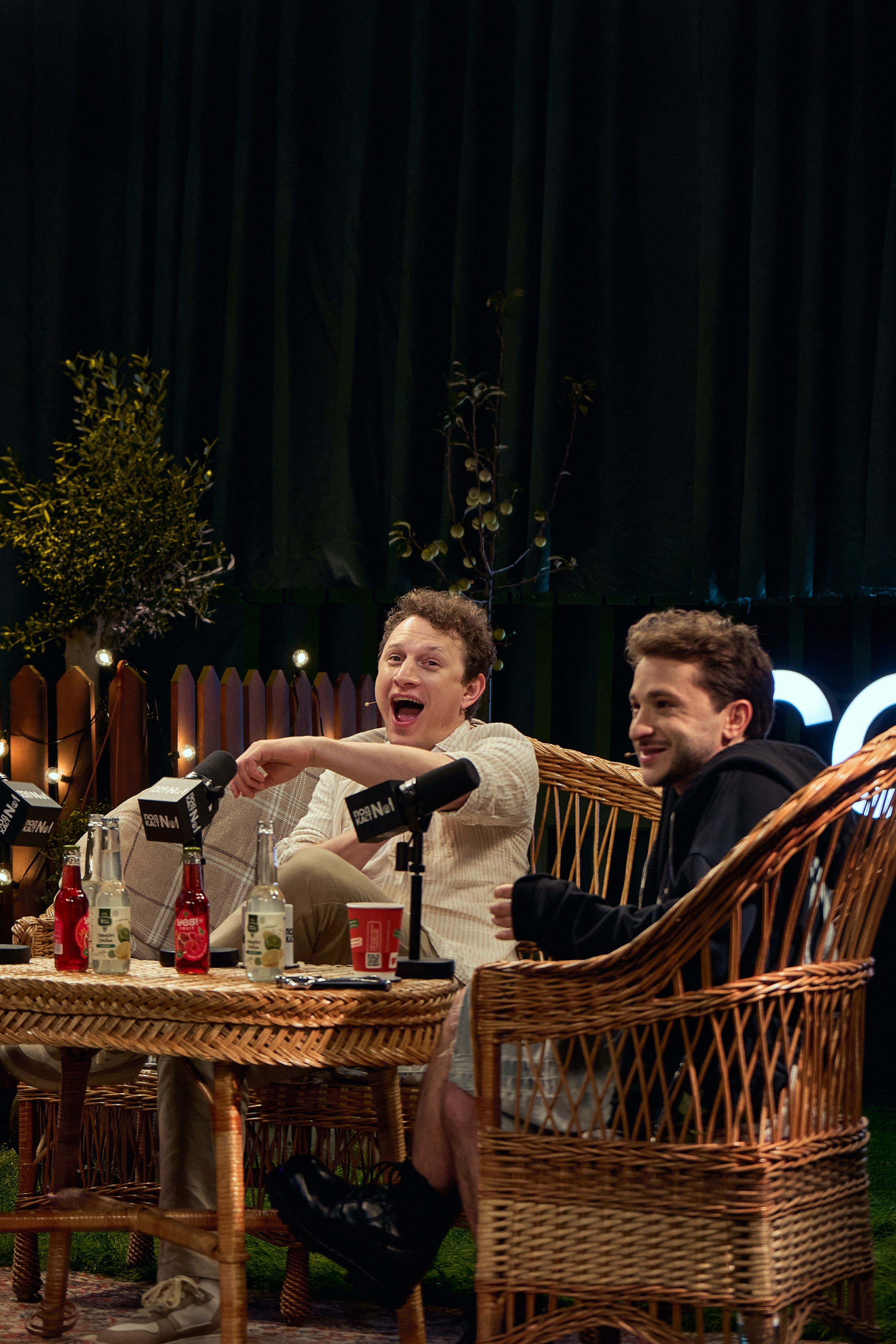 Бэстейдж «Летний подкаст № 1». Главная