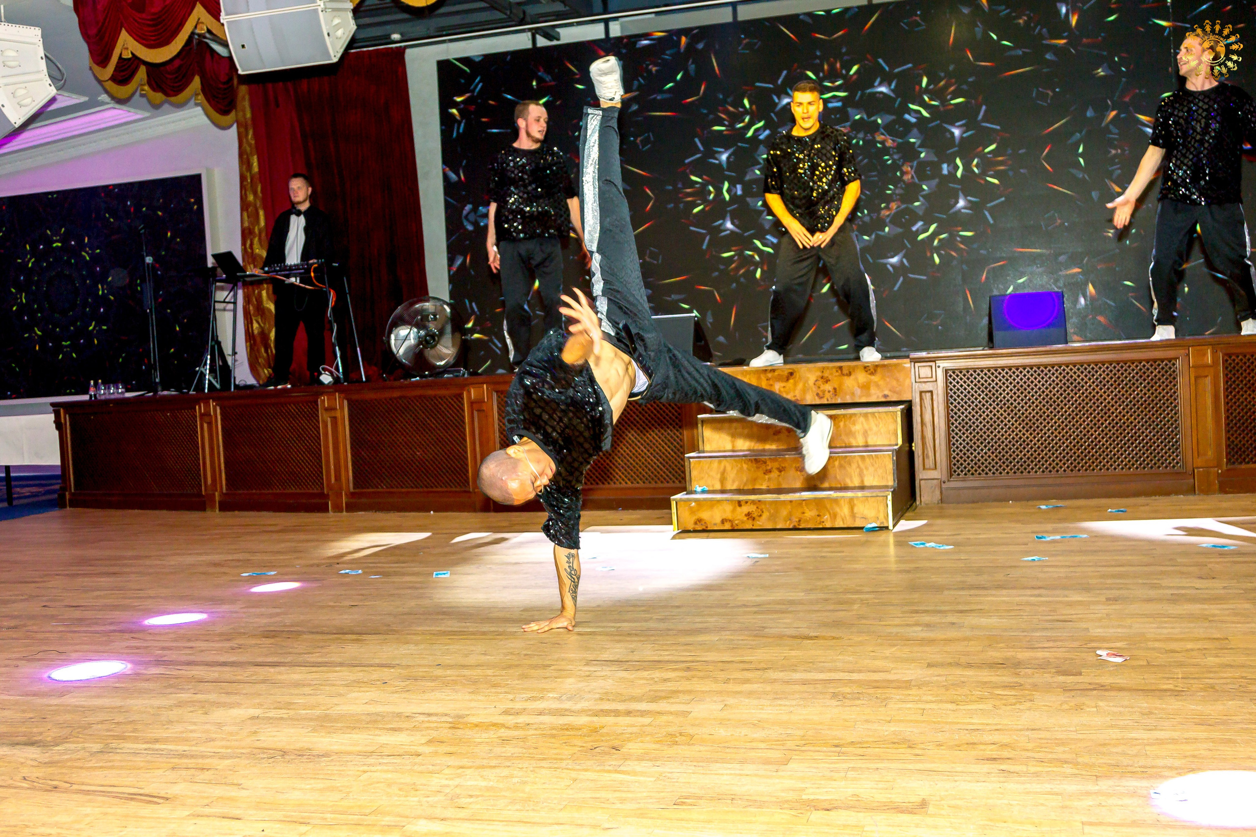 Выпускной 2023 (11-е классы) Triumph City Hall Москва. Репортажная съемка в Москве и области. Анималистика