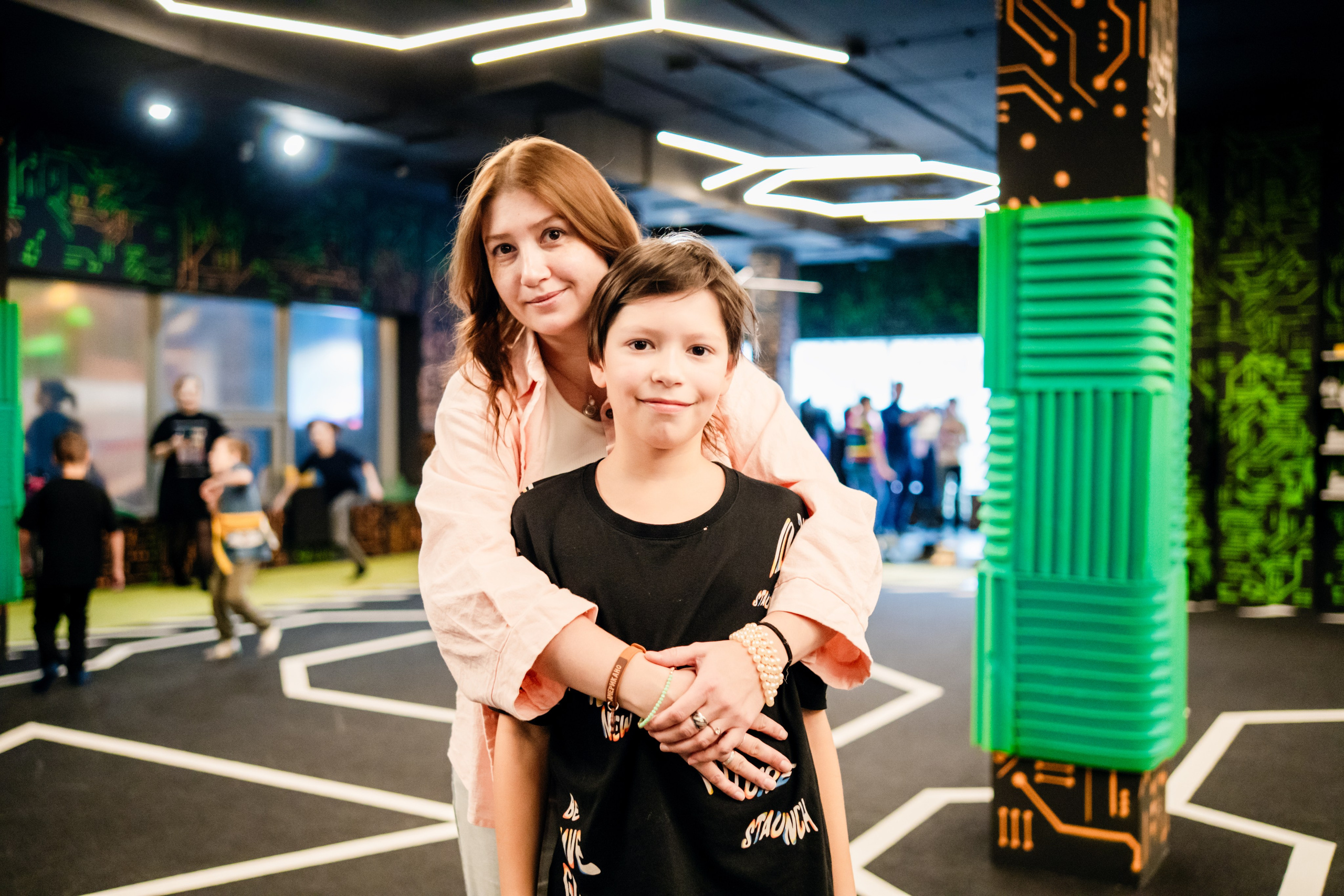 VR (November-December 2024). Felixtones