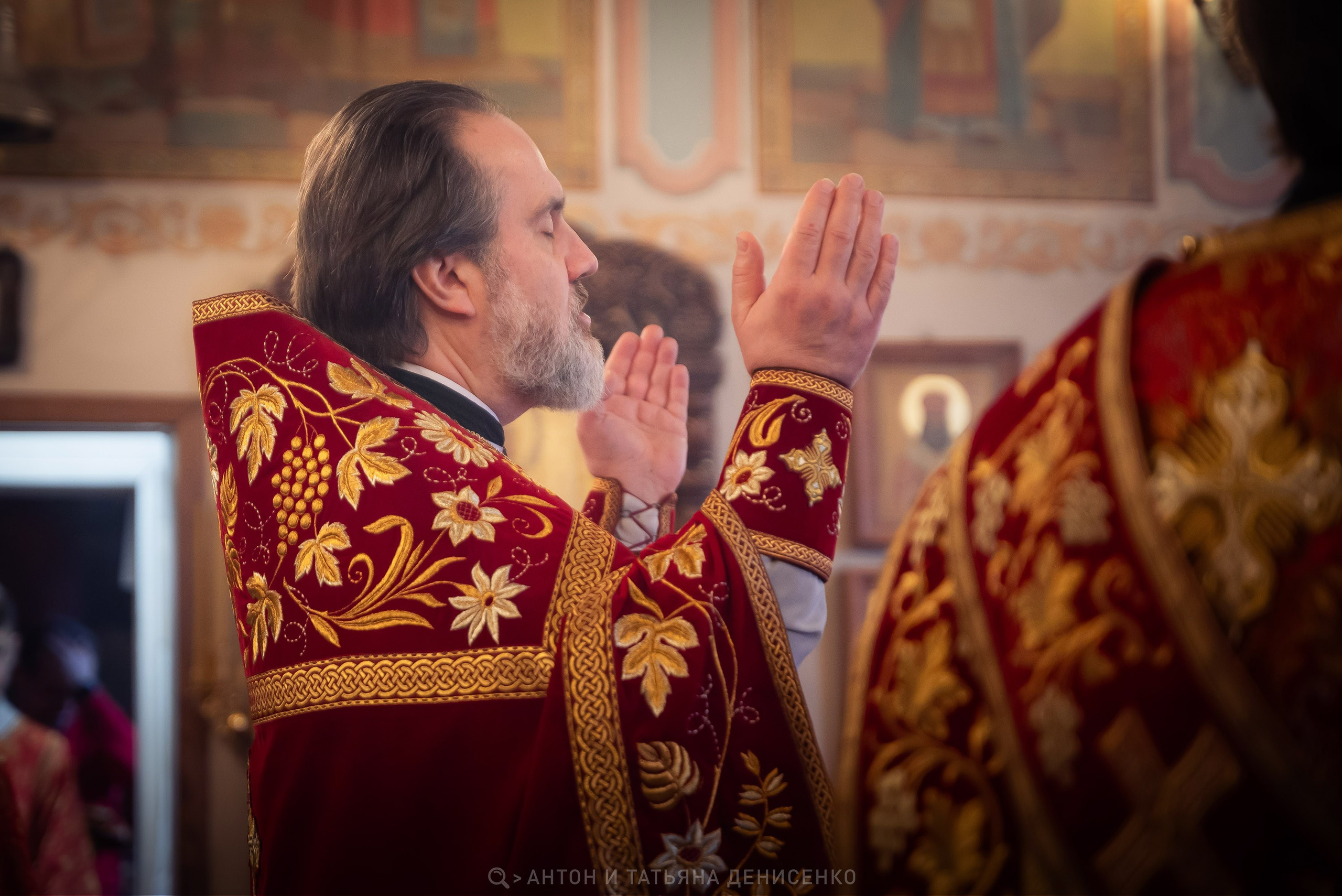 Храм Преображения Господня в Богородском. Антипасха. Антон и Татьяна Денисенко — В храме