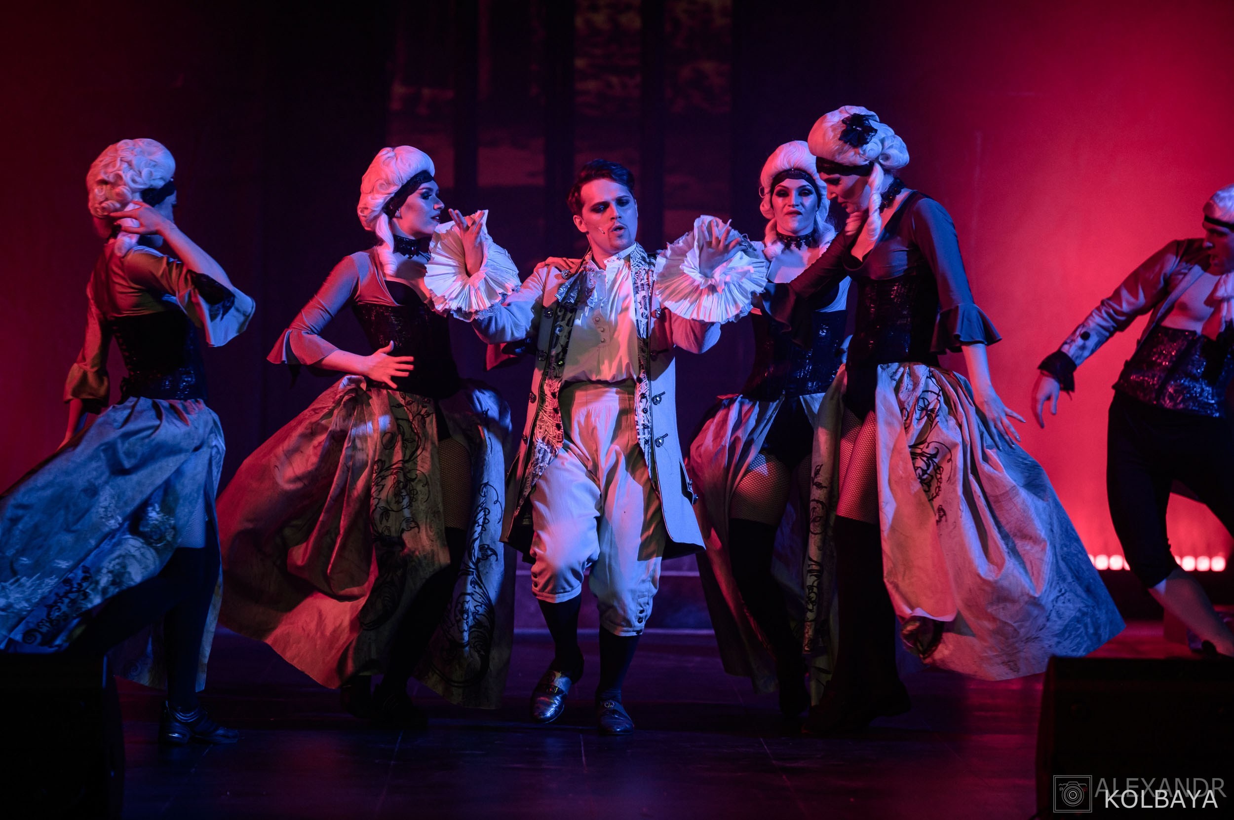 Опасные связи. Концертный и театральный репортажный фотограф в Москве Александр Колбая