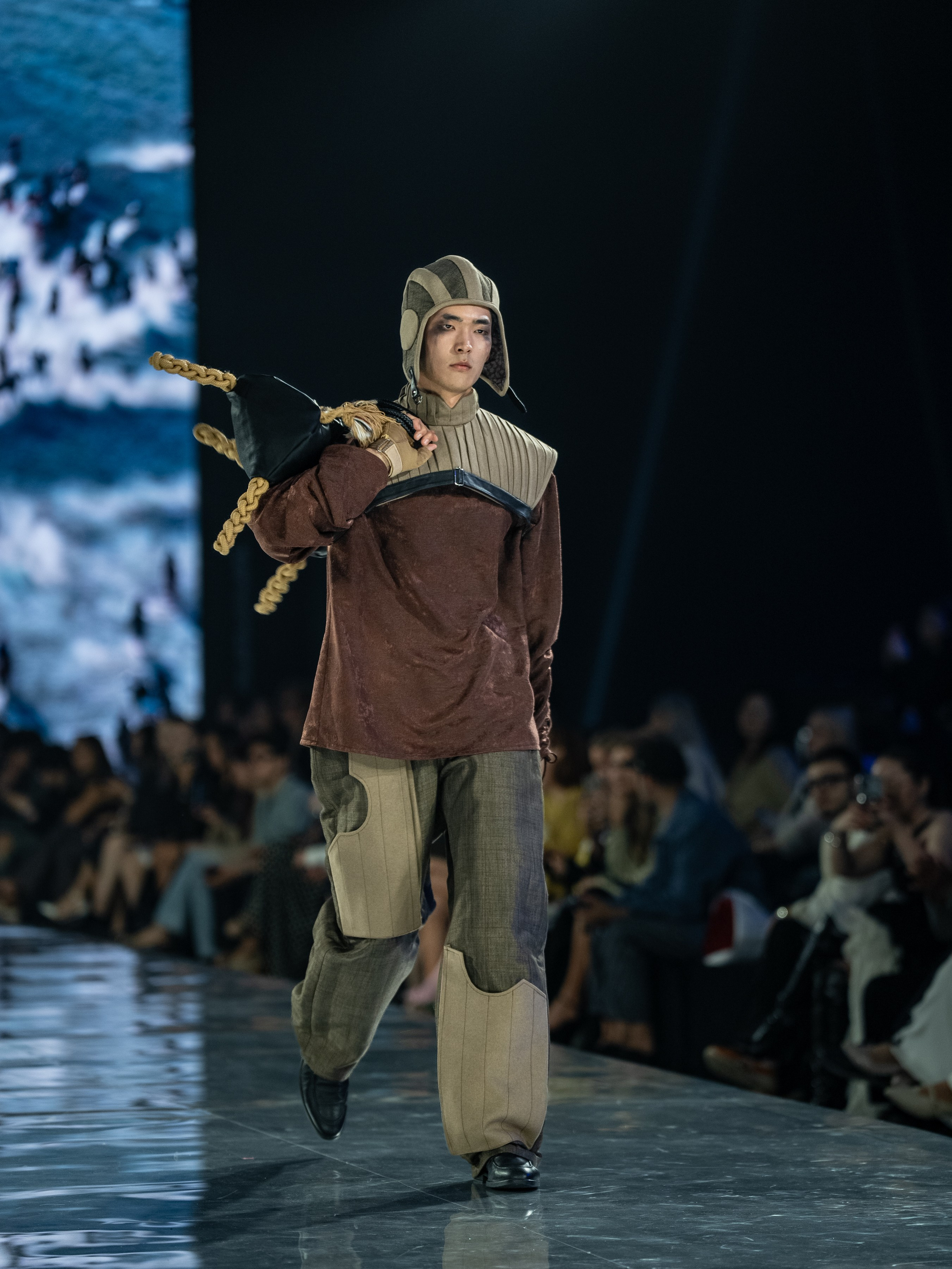 Visa Fashion Week Almaty Pre-Fall 2026 GAZHAIYIP. Сайт Алматинского НЮ АРТ, будуар и фэшн фотографа Дениса Карпенко