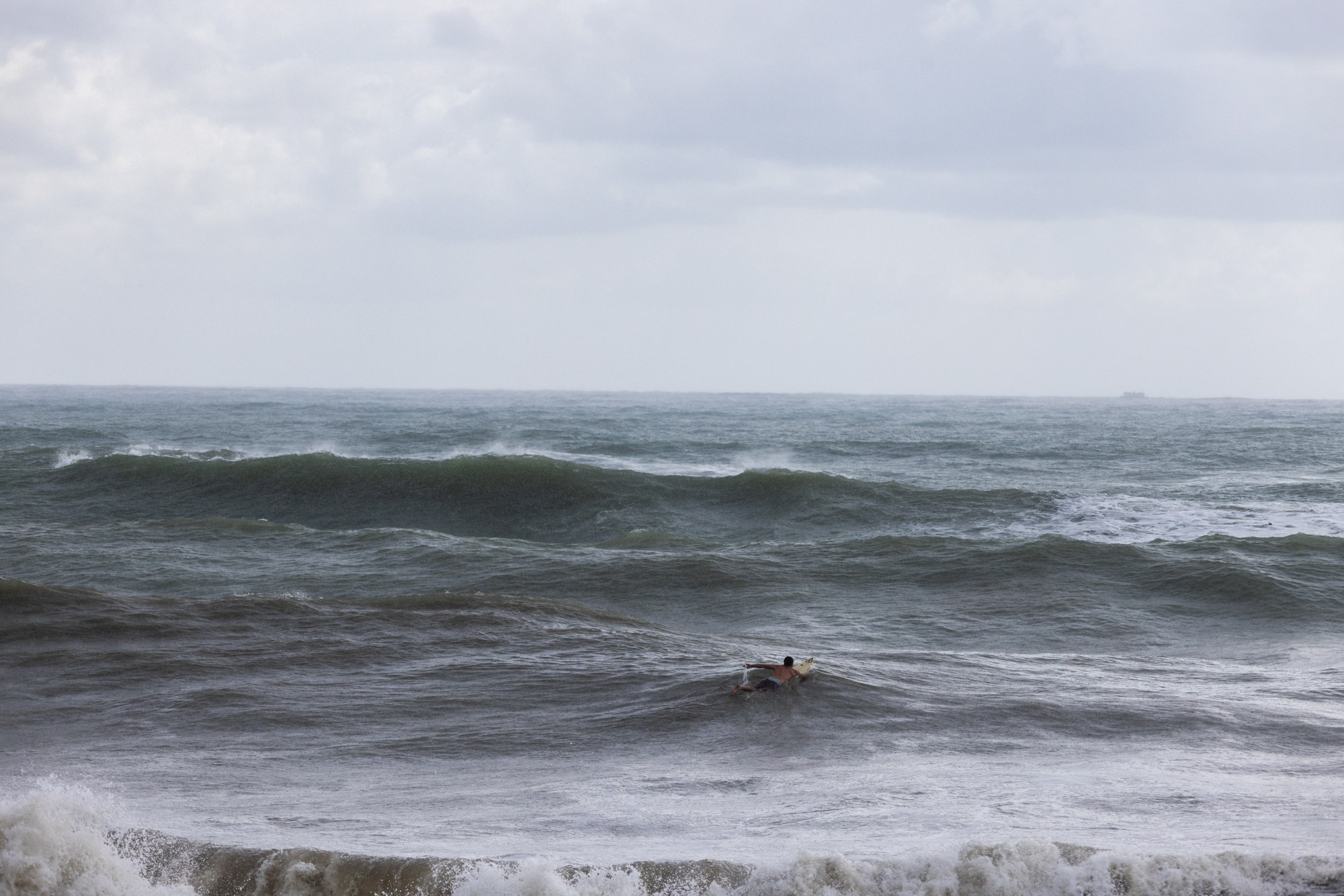 Море и серферы. Репортажный и постановочный Наталья Санникова