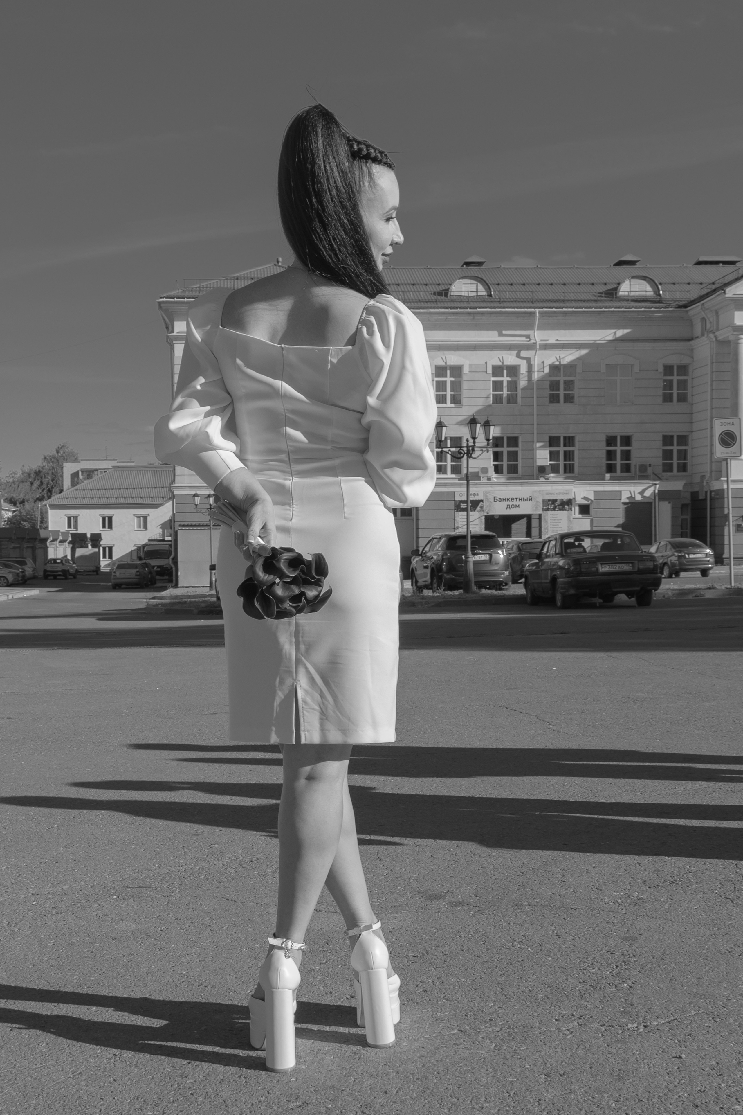 Черно-белое фото невесты