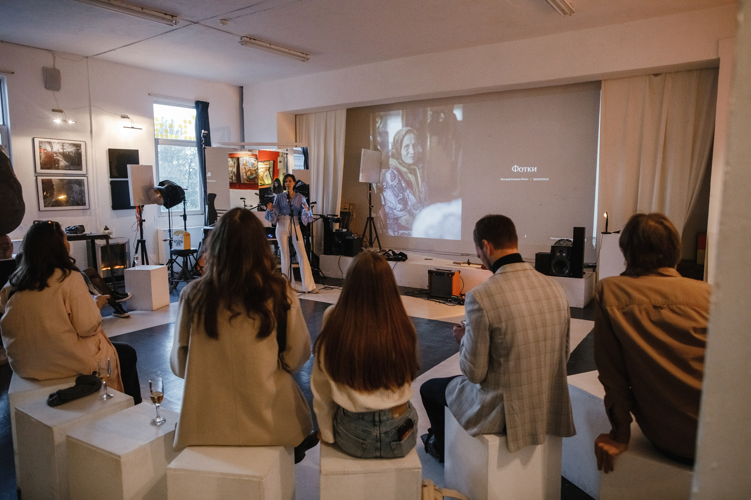 26.04.2023 // Мастер-класс Кати Монич. Фотовыставки serebro.gallery, в которых автором можешь стать ты! | Москва