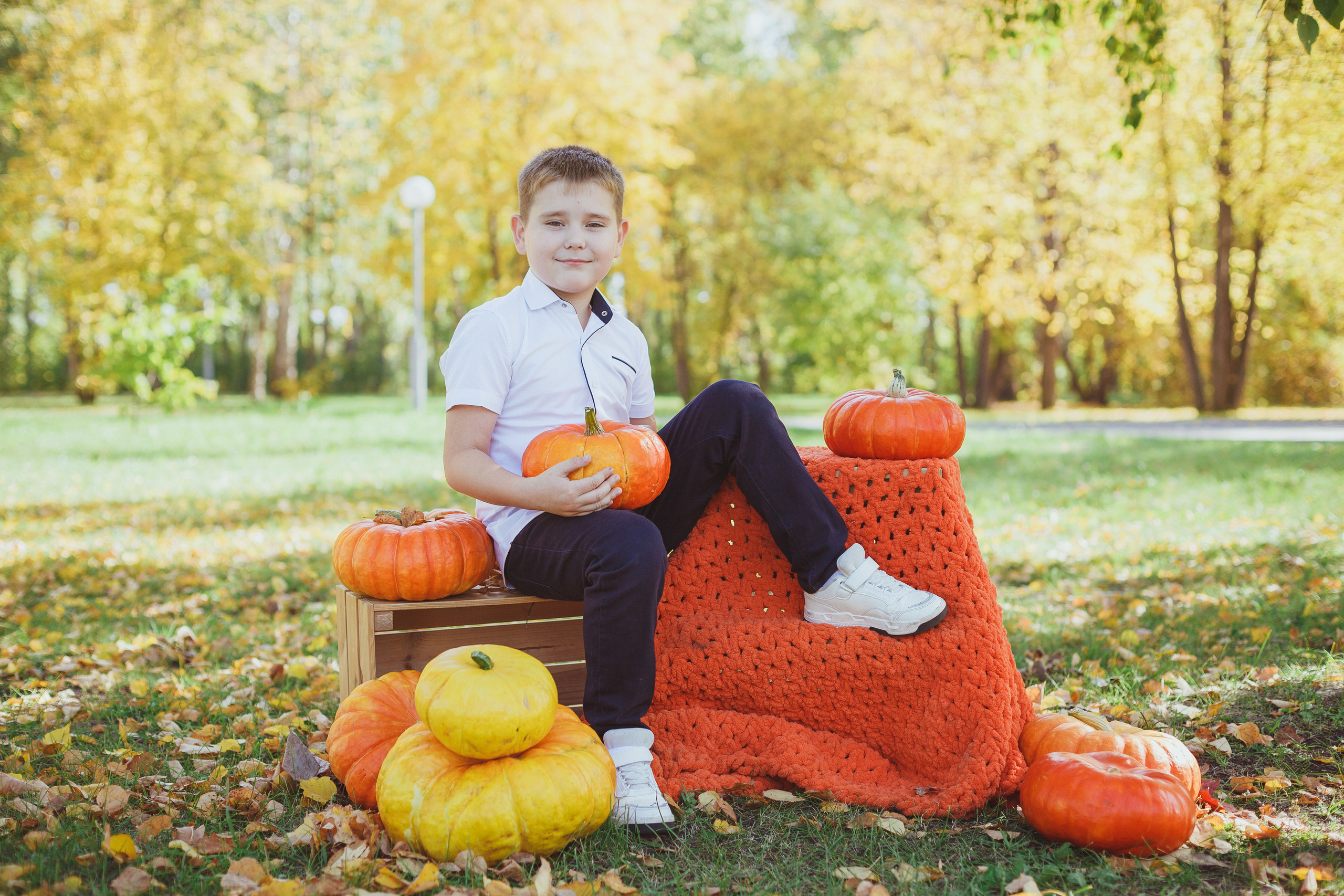 Школьная фотосессия на 31 августа. 1,2,3 сентября. Портреты детей 4-6 штук. Групповые общие 2-5 шт. Цена 450р. (1). Семейный и детский фотограф в Сухом Логу Ольга Кайгородова