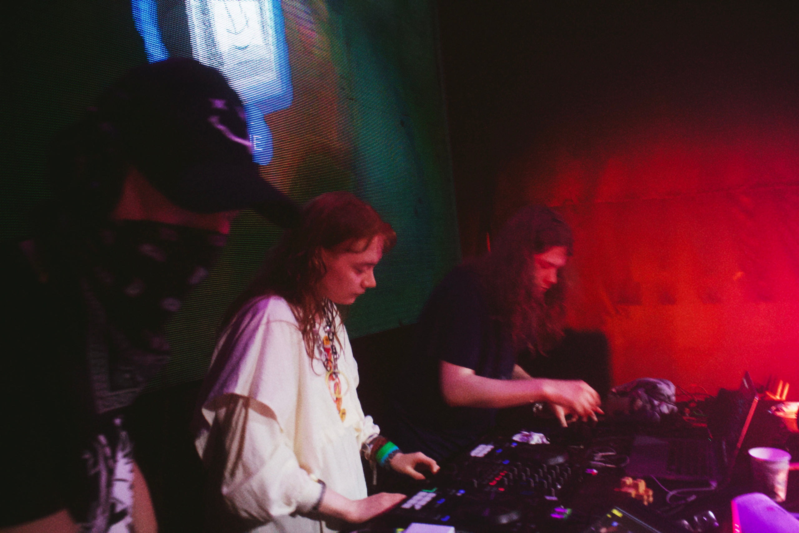 Фестиваль MASHUPBLE4. Концертный и портретный фотограф в Москве Соня Спросонья