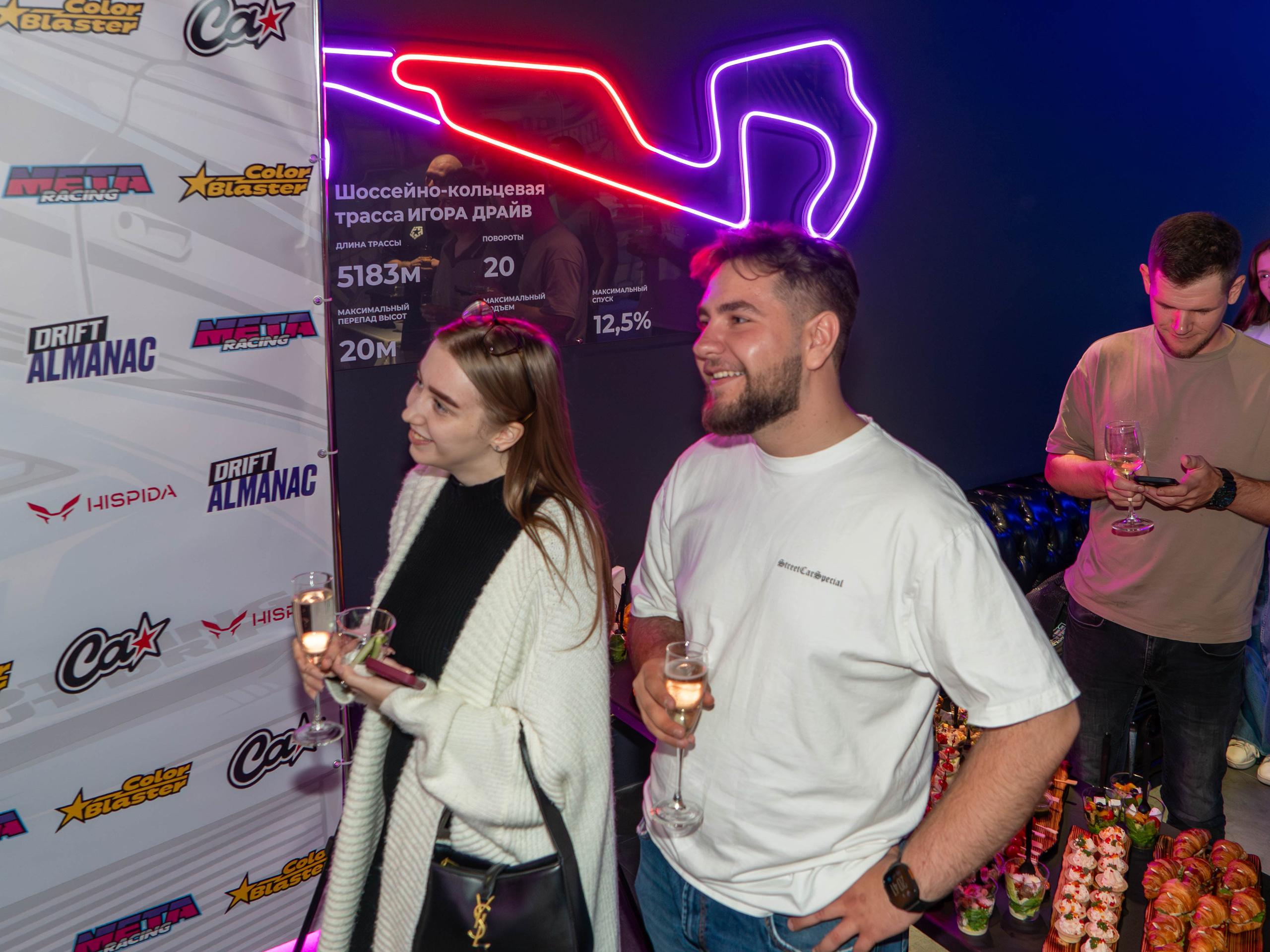 Открытие компьютерного клуба «Meta Racing». FM Media Сrew. Репортажные фото и видео