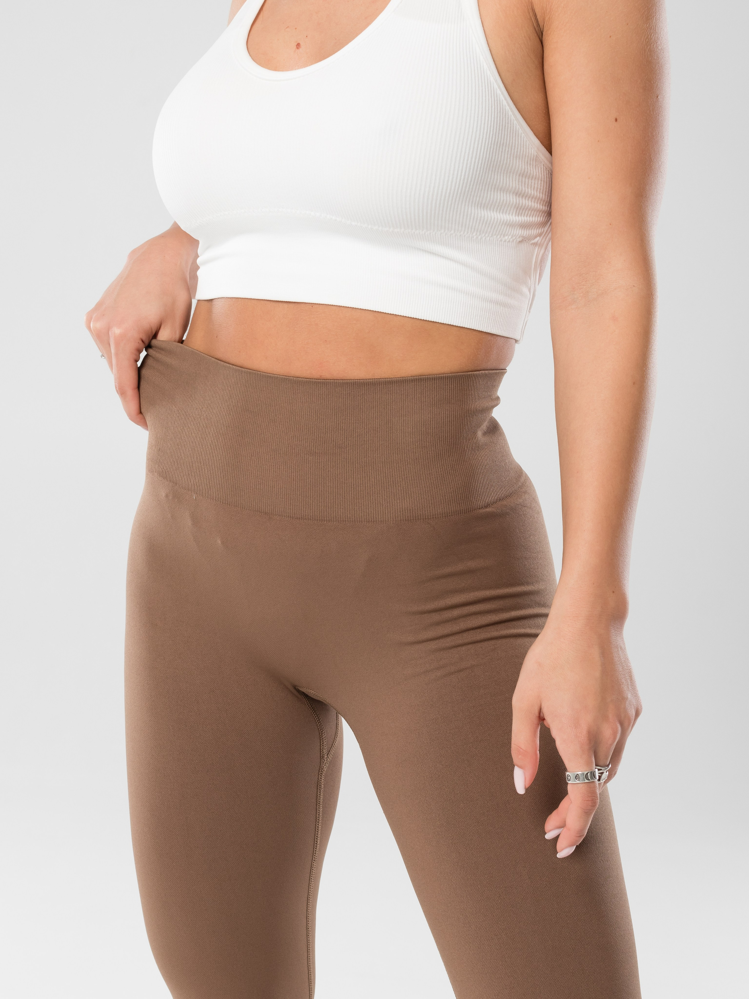 Леггинсы спортивные. Фотограф в Краснодаре Арина Кудряшова