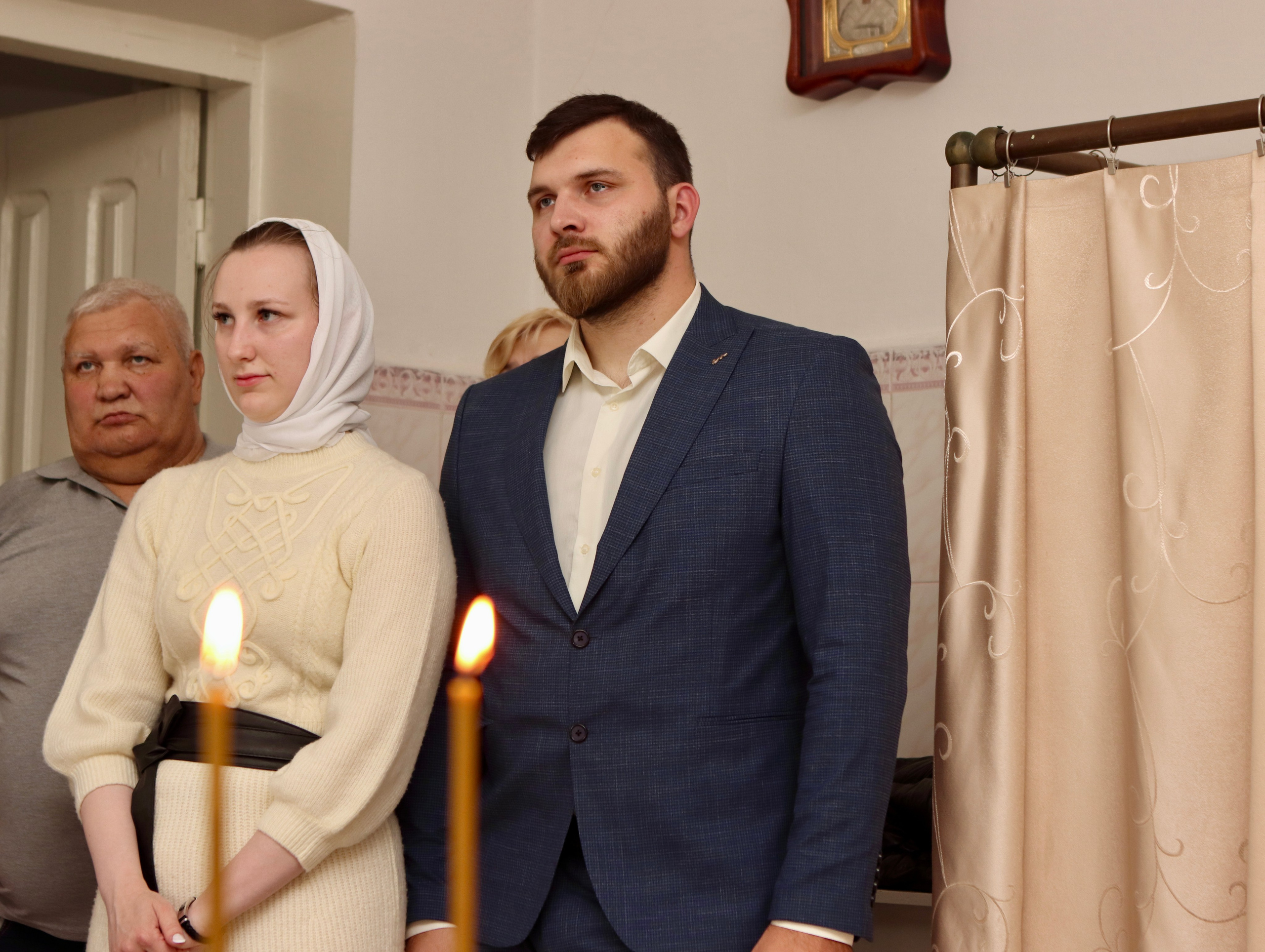 Анастасия и Вадим — крещение Виктории. Фотограф в Курске Смирнов Евгений