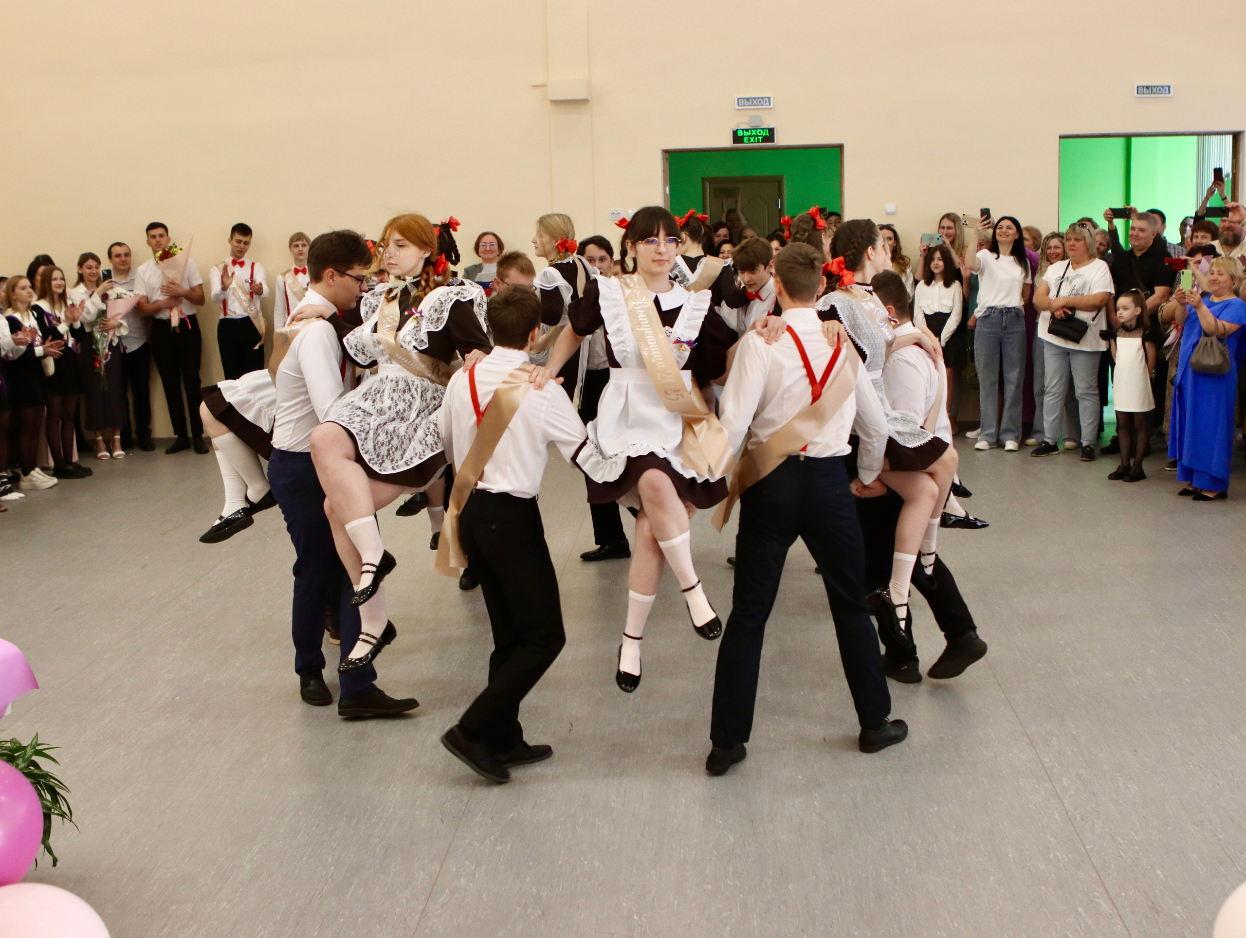 Школьный выпускной. Фотограф в Курске Смирнов Евгений