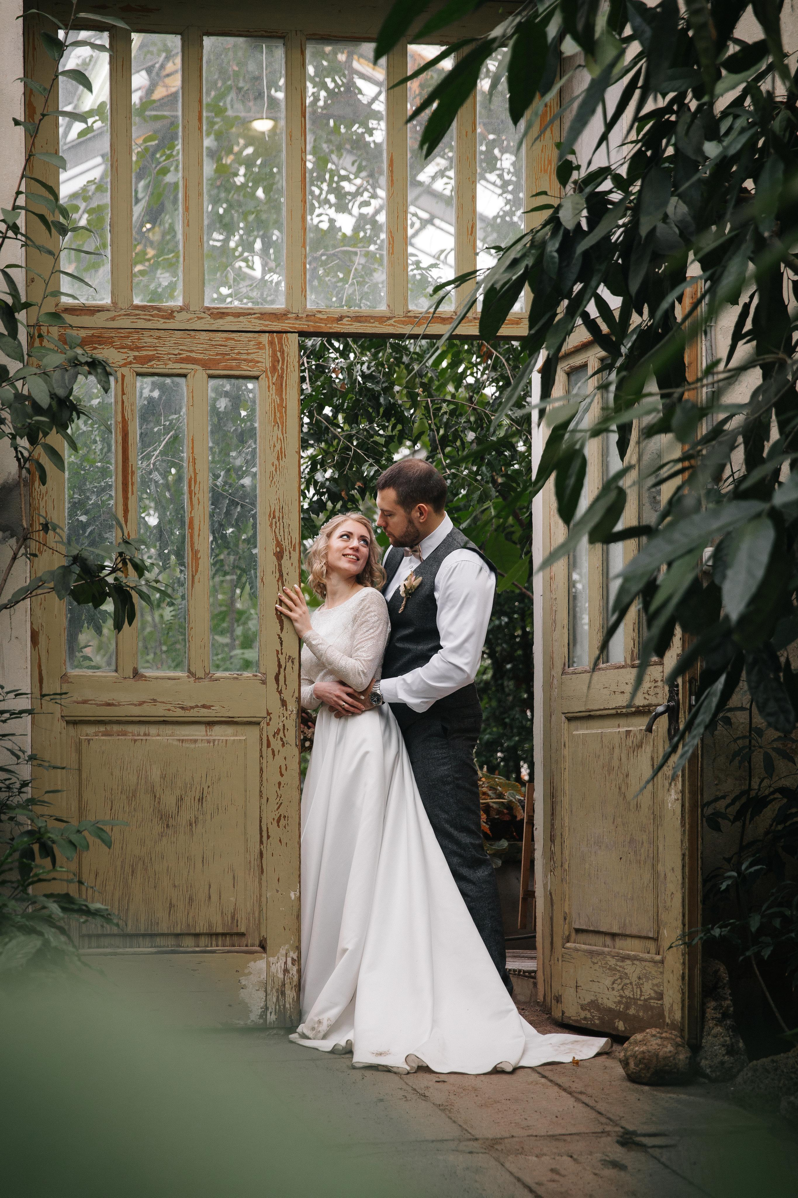 ЯНВАРЬ | Дворец № 1, Ботанический сад, Витебский вокзал. Свадебный фотограф в Санкт-Петербурге Полина Корзухина