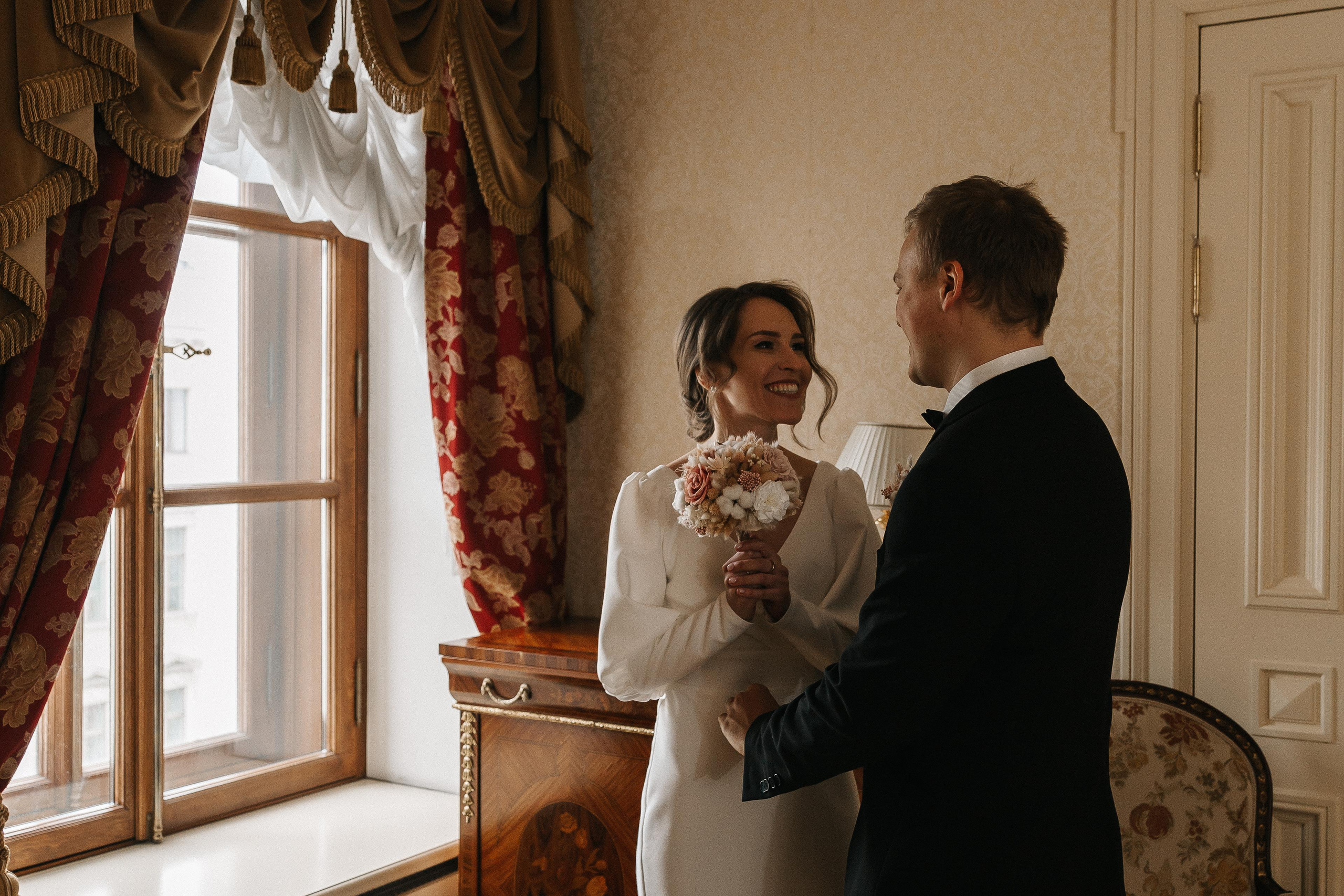 АПРЕЛЬ | Дворец № 1, Талион, Исаакий,. Свадебный фотограф в Санкт-Петербурге Полина Корзухина