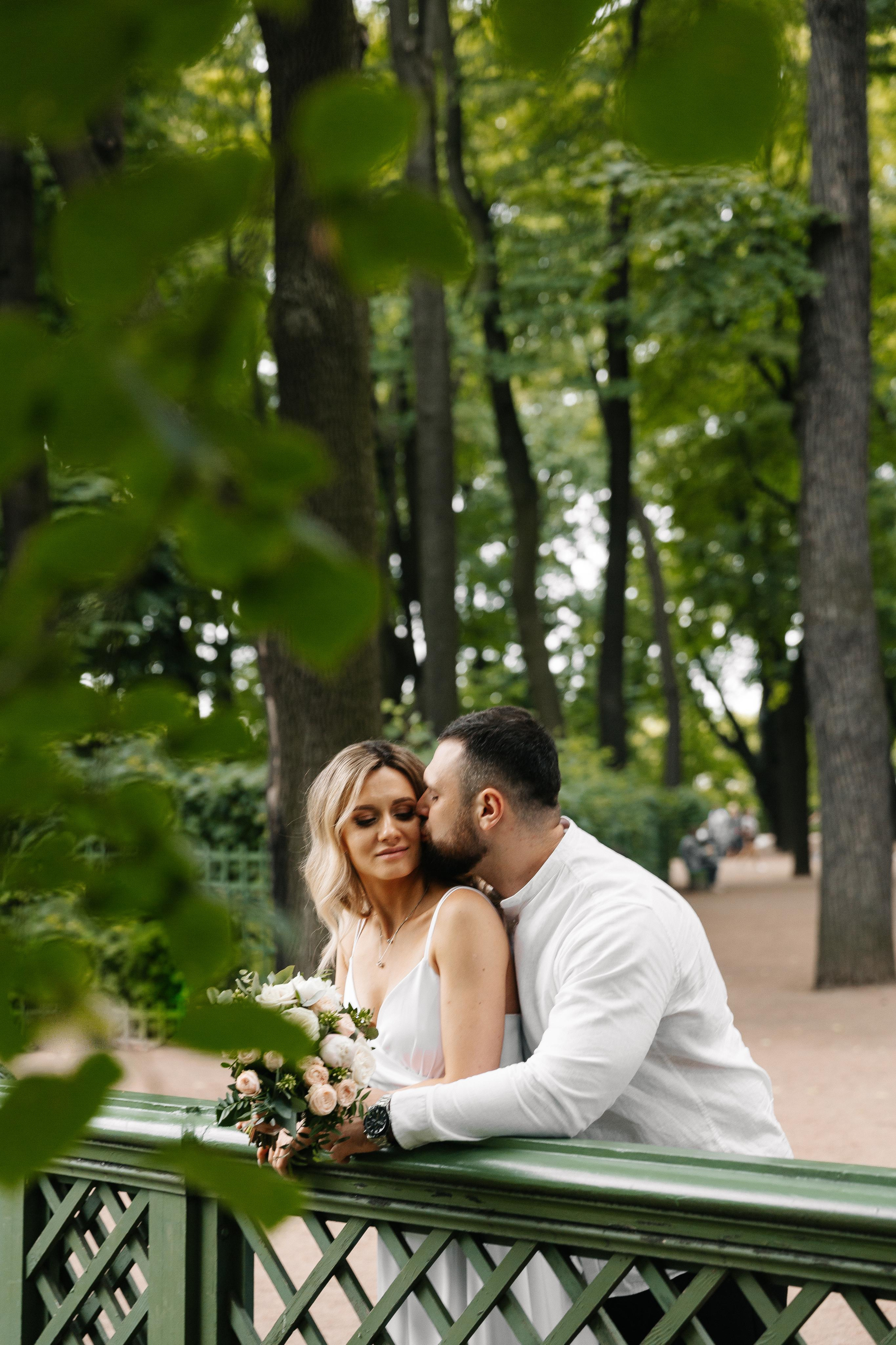 ИЮЛЬ| Дворец № 1, Летний сад, Зимняя канавка. Свадебный фотограф в Санкт-Петербурге Полина Корзухина