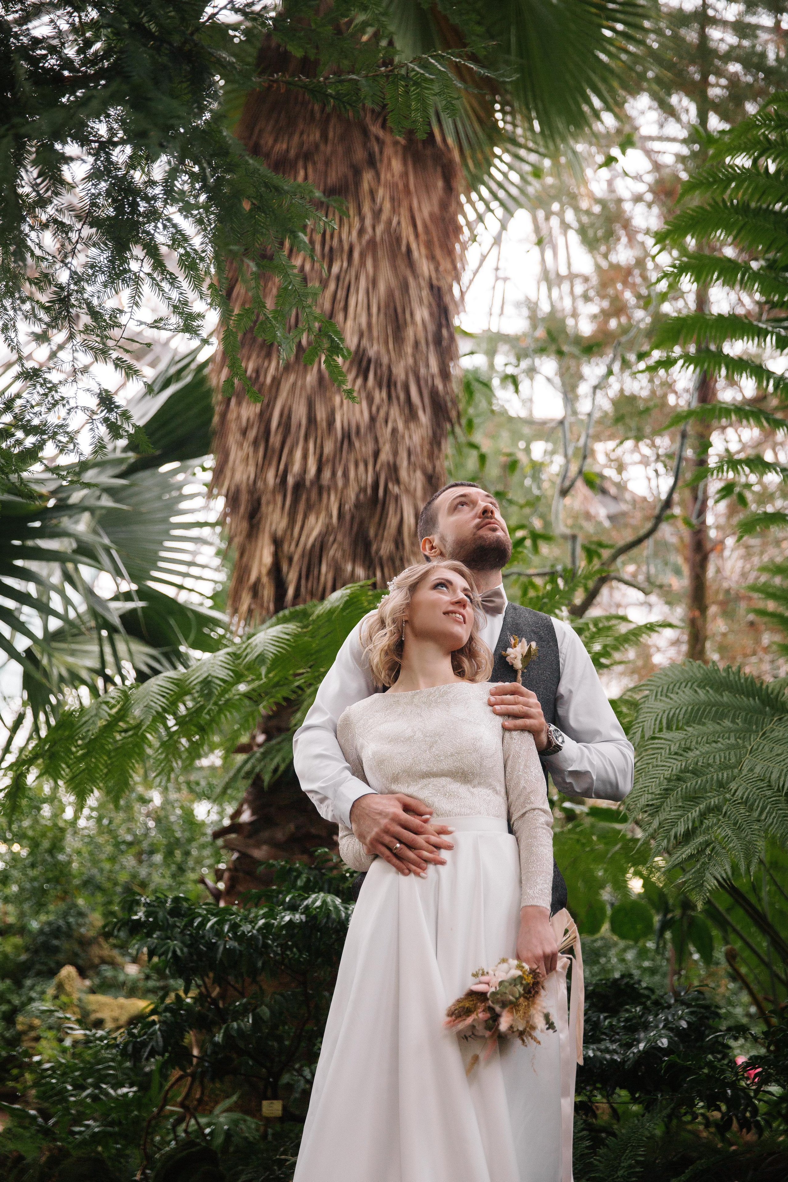 ЯНВАРЬ | Дворец № 1, Ботанический сад, Витебский вокзал. Свадебный фотограф в Санкт-Петербурге Полина Корзухина