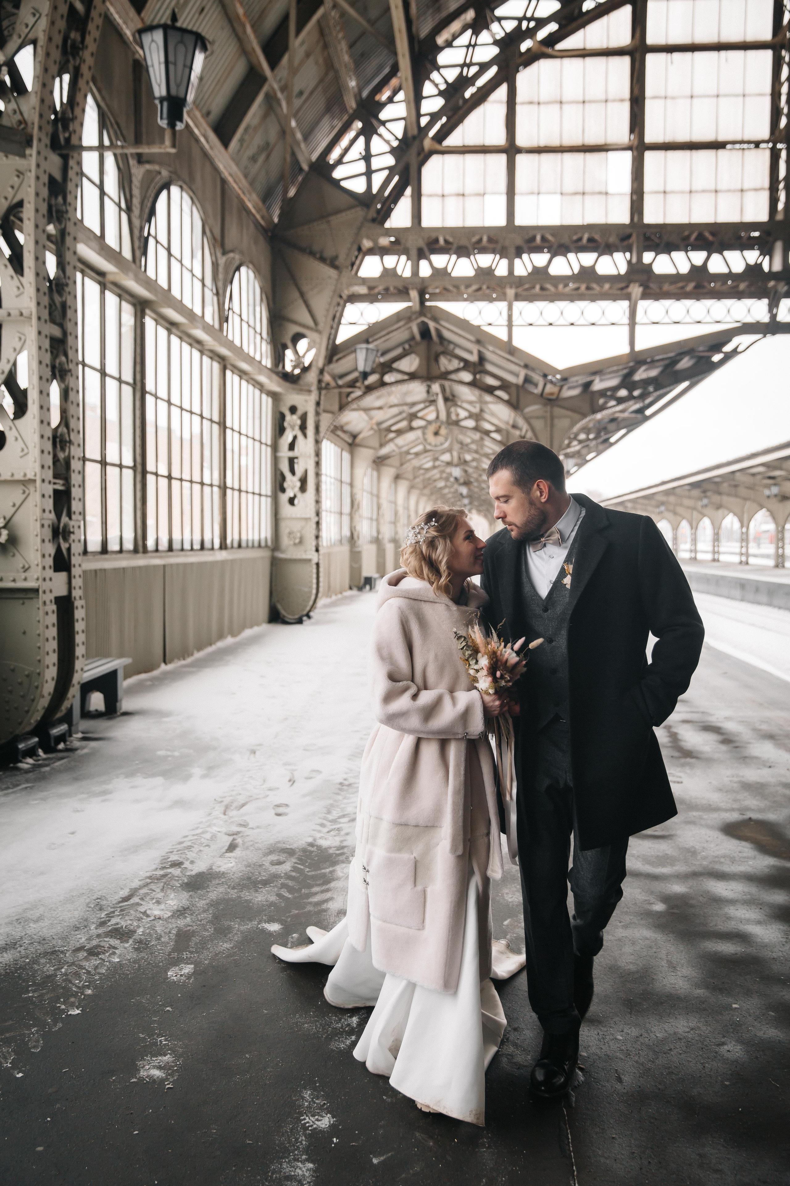 ЯНВАРЬ | Дворец № 1, Ботанический сад, Витебский вокзал. Свадебный фотограф в Санкт-Петербурге Полина Корзухина