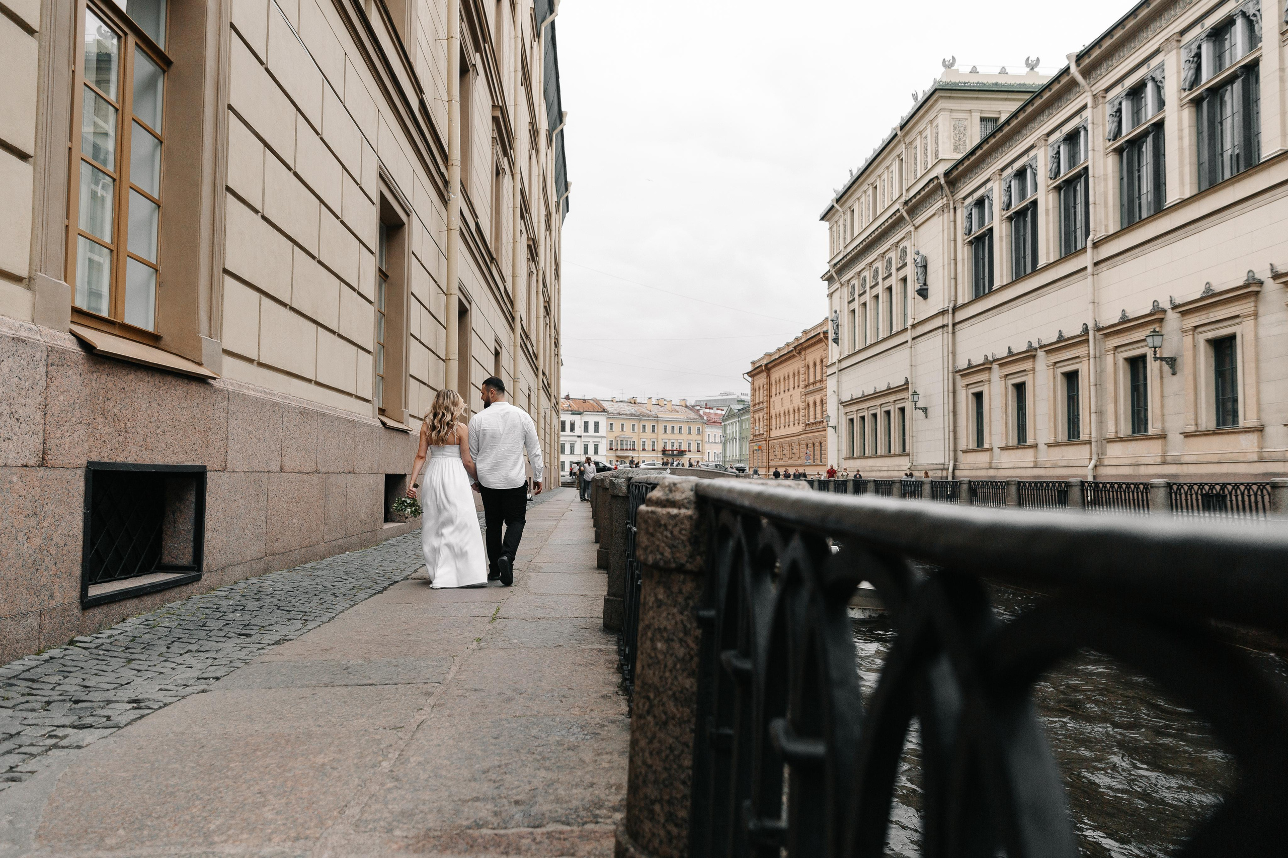 ИЮЛЬ| Дворец № 1, Летний сад, Зимняя канавка. Свадебный фотограф в Санкт-Петербурге Полина Корзухина