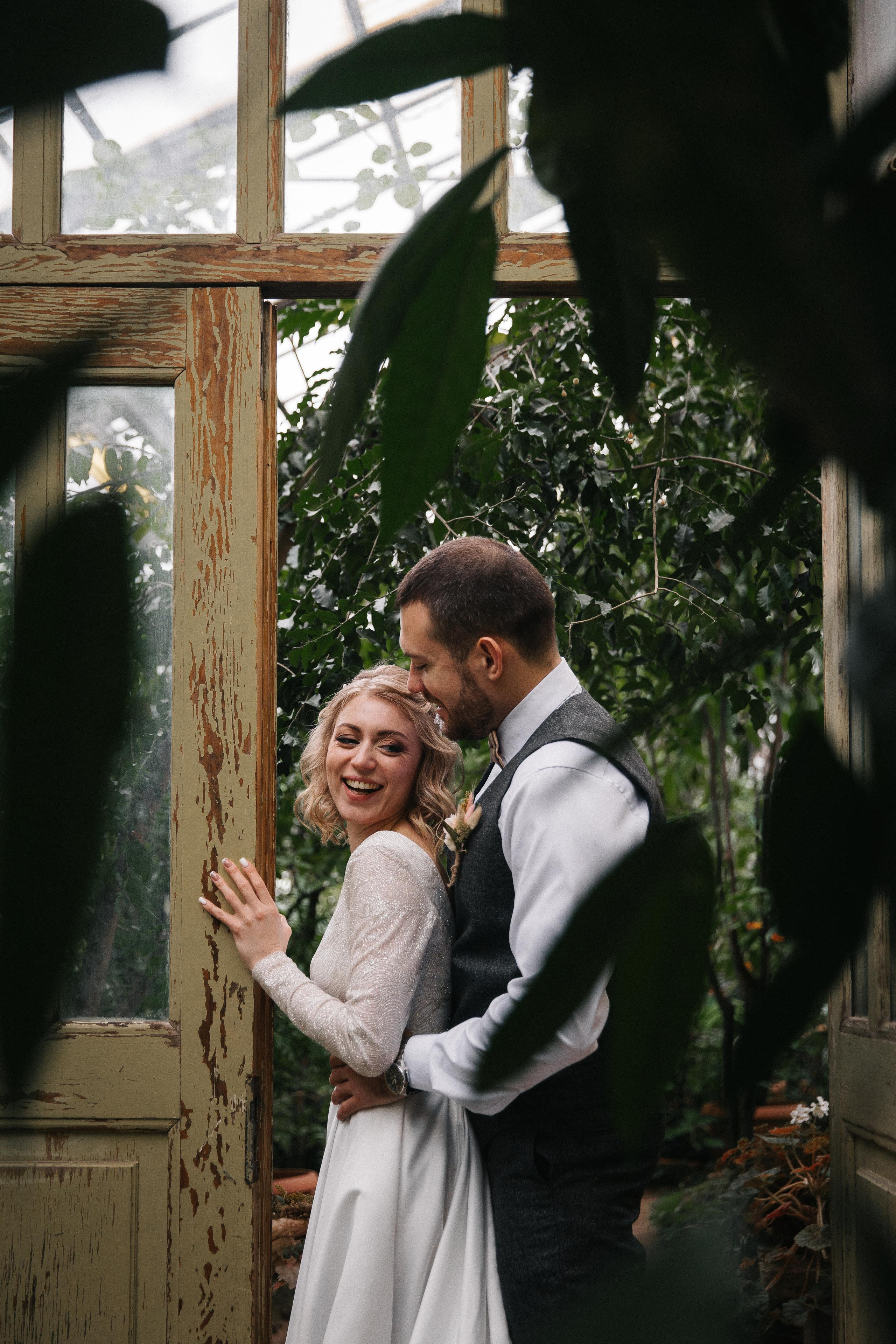 ЯНВАРЬ | Дворец № 1, Ботанический сад, Витебский вокзал. Свадебный фотограф в Санкт-Петербурге Полина Корзухина