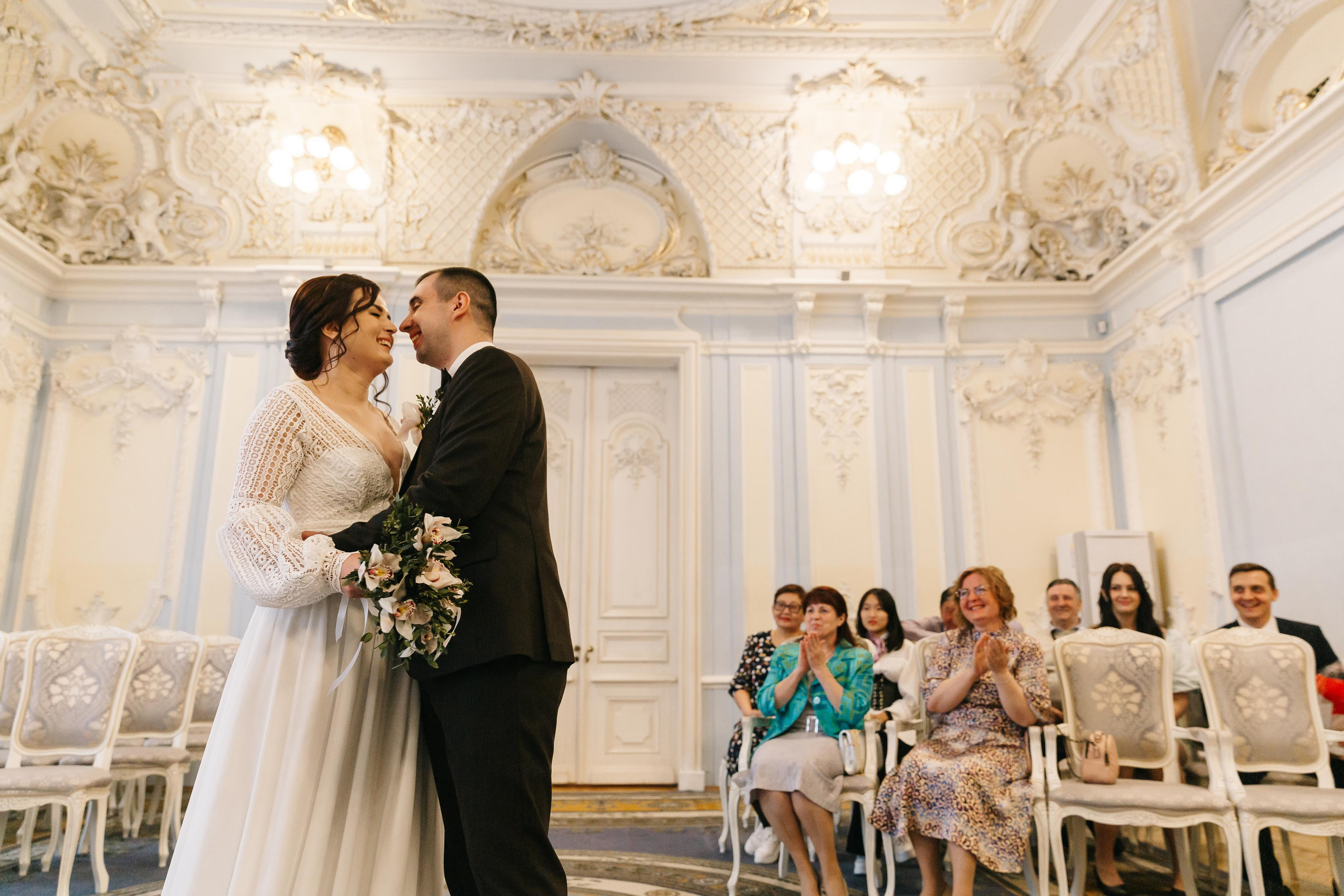 ДВОРЕЦ № 2| Апрель, Академия Штиглица. Свадебный фотограф в Санкт-Петербурге Полина Корзухина