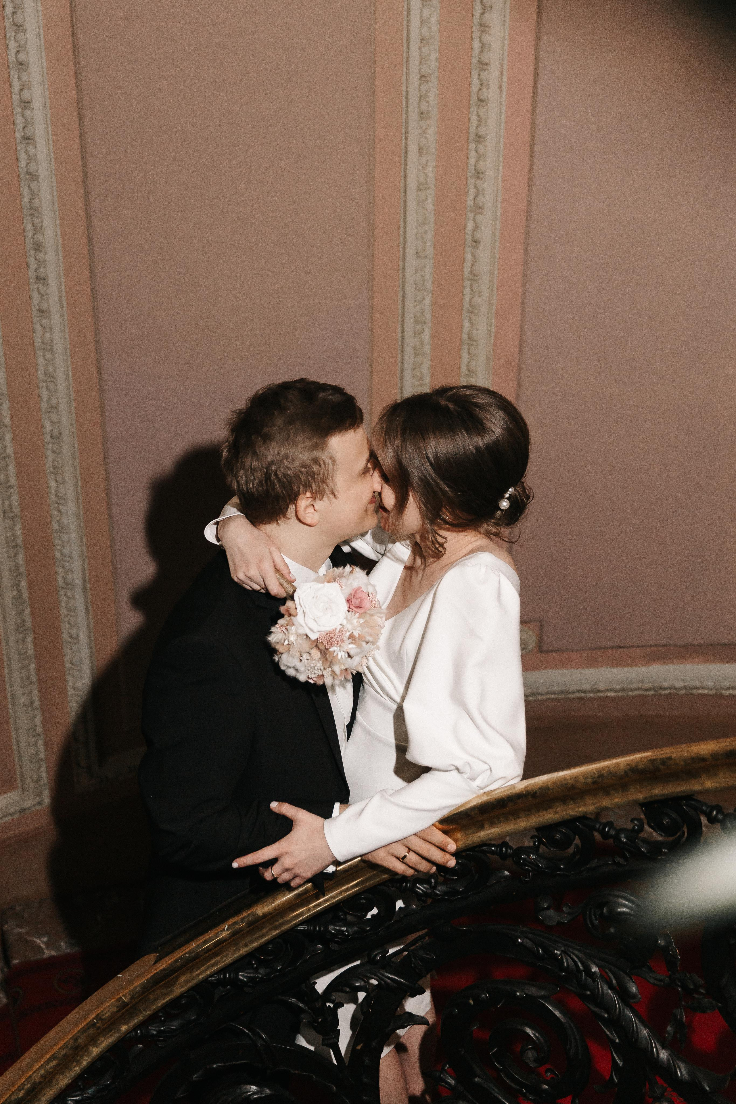 АПРЕЛЬ | Дворец № 1, Талион, Исаакий,. Свадебный фотограф в Санкт-Петербурге Полина Корзухина