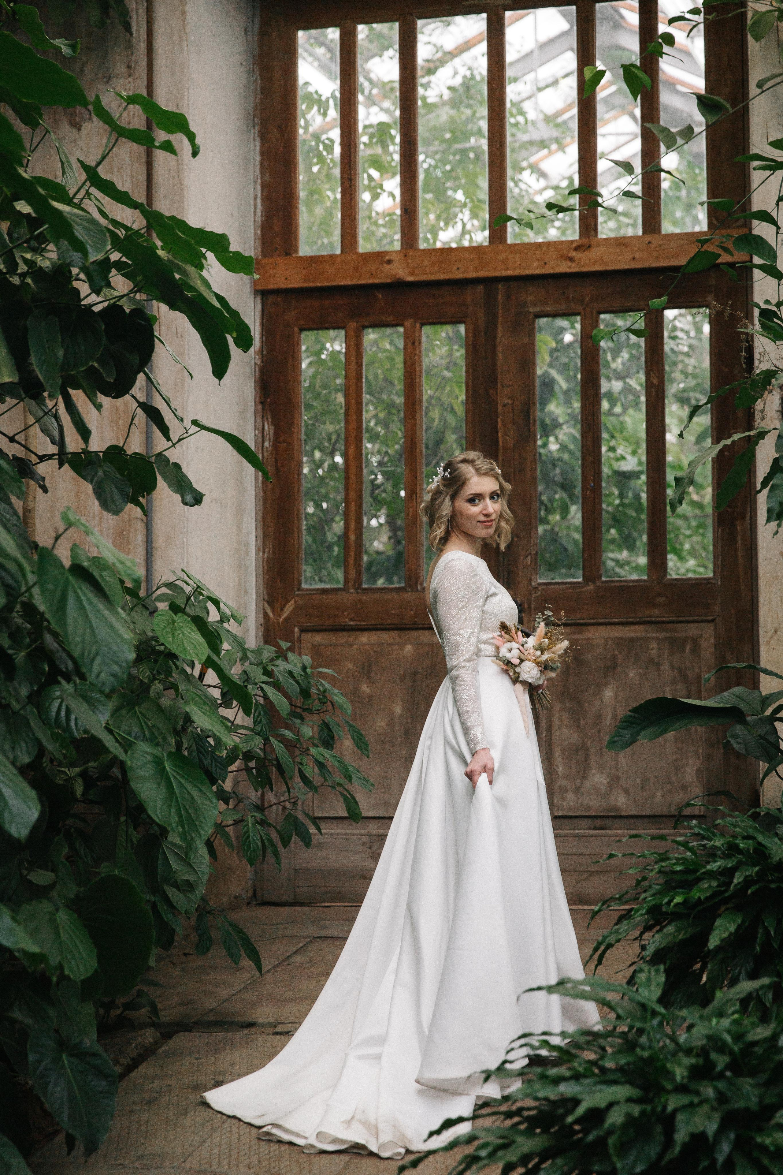 ЯНВАРЬ | Дворец № 1, Ботанический сад, Витебский вокзал. Свадебный фотограф в Санкт-Петербурге Полина Корзухина