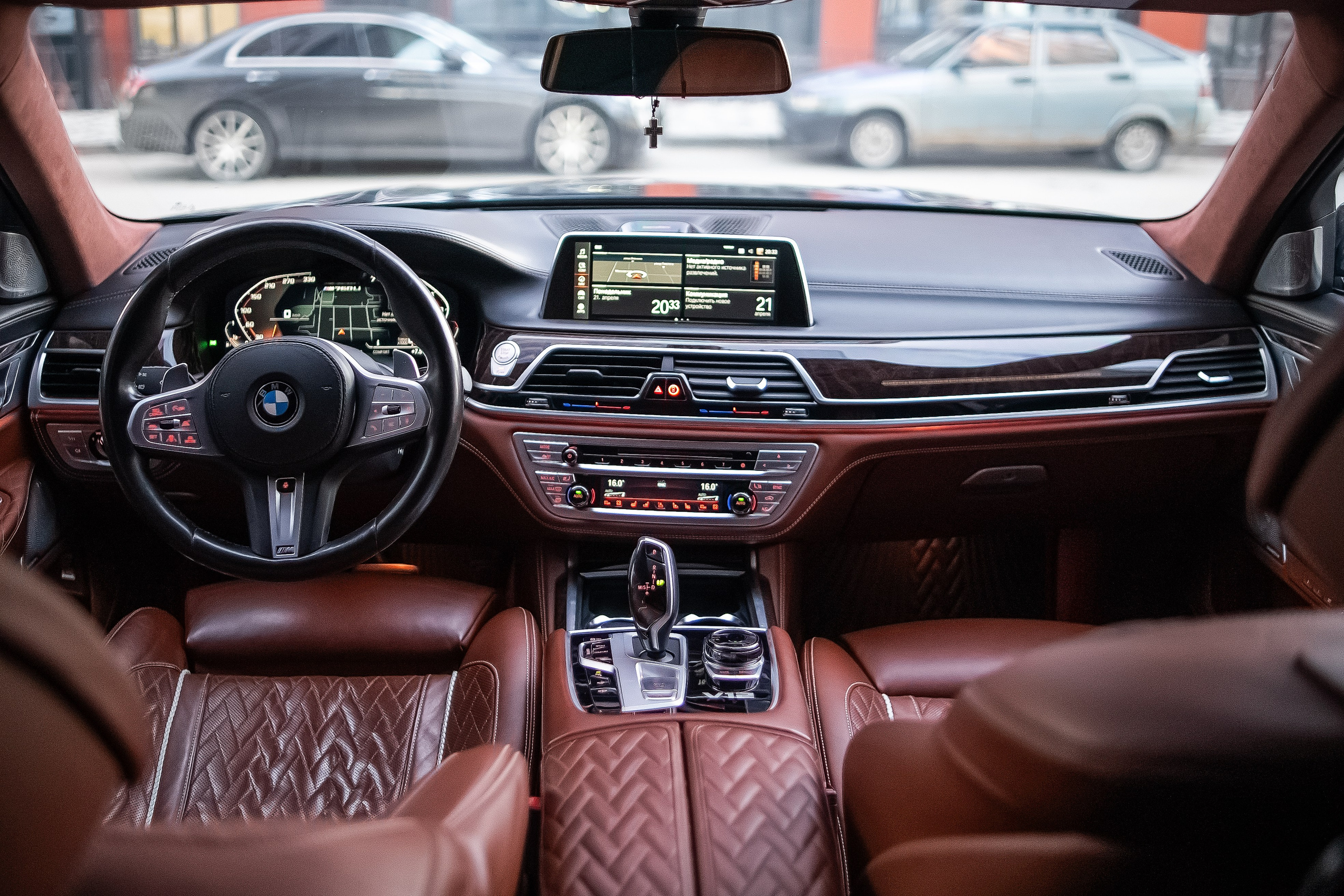 BMW 760Li. Фотограф в Новосибирске Владислав Унтерберг