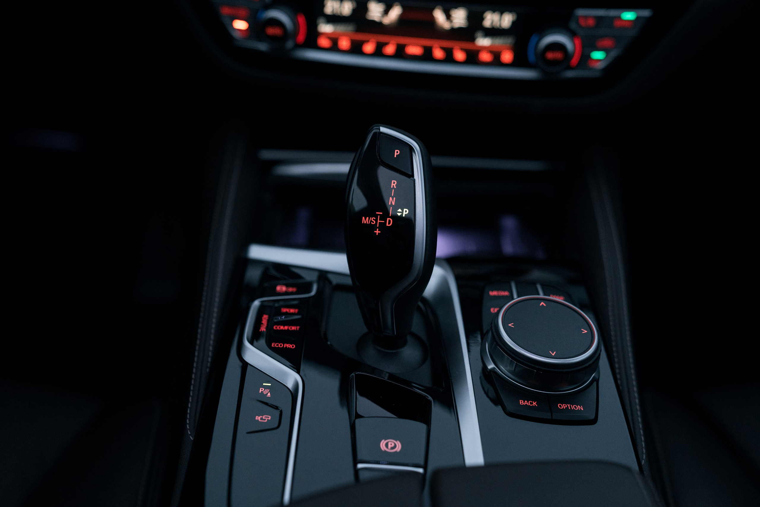 BMW M550i XDrive. Идеальные портреты для соцсетей — Фотограф Ленар