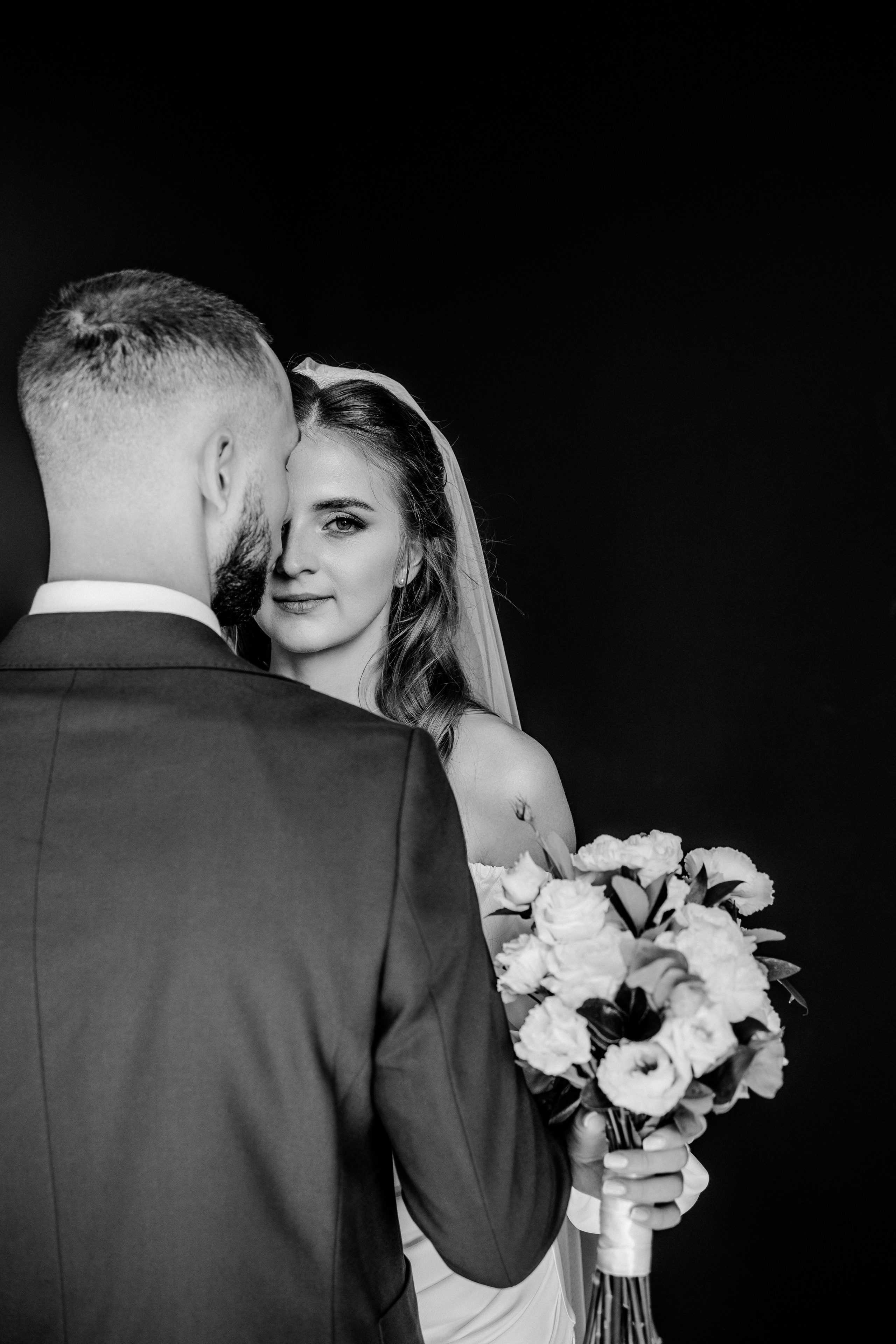 Свадебная прогулка. Эвелина и Дмитрий. Свадебная фотография. Арина Рубах